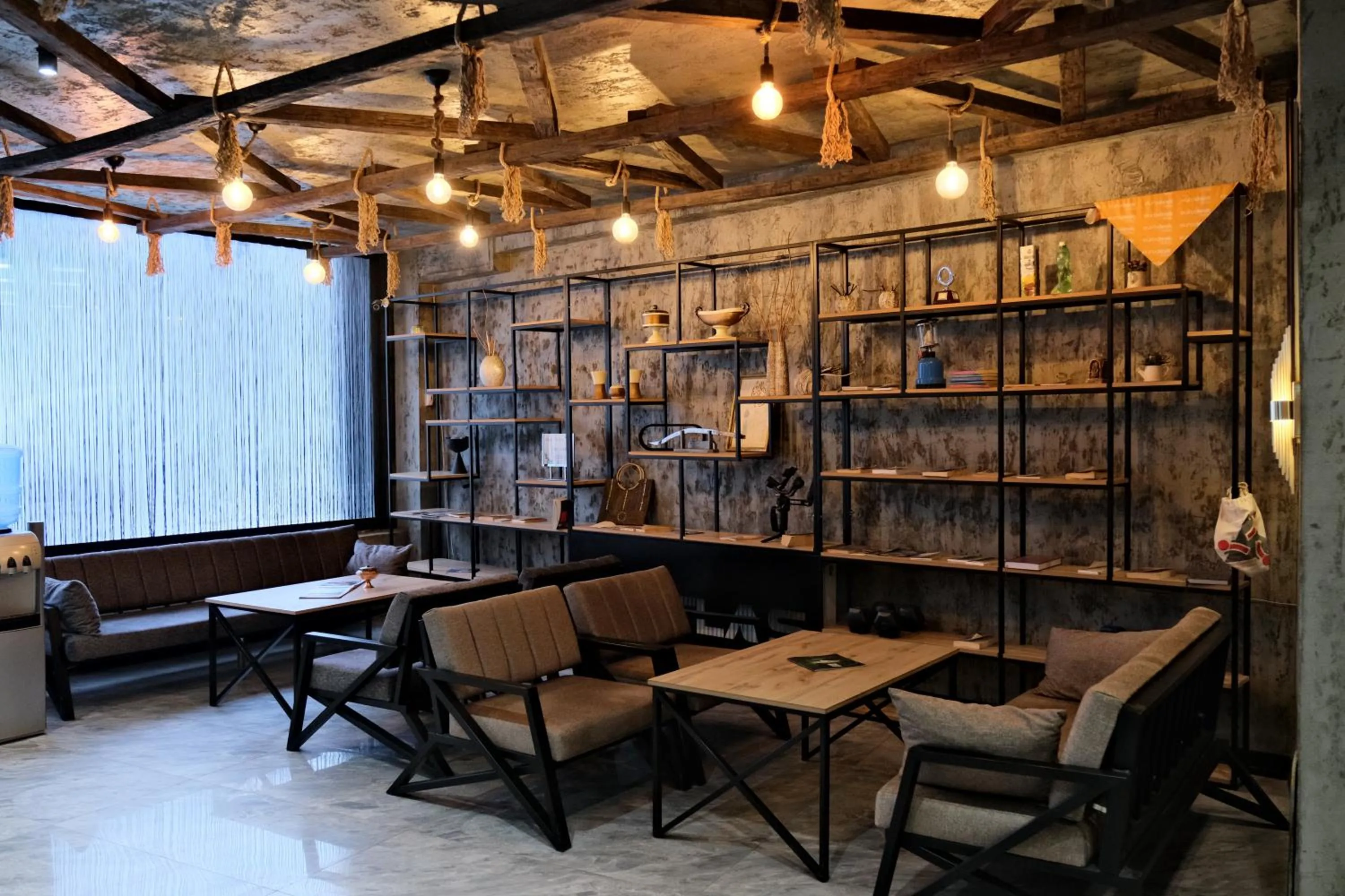 Lobby or reception in Atlas Otel