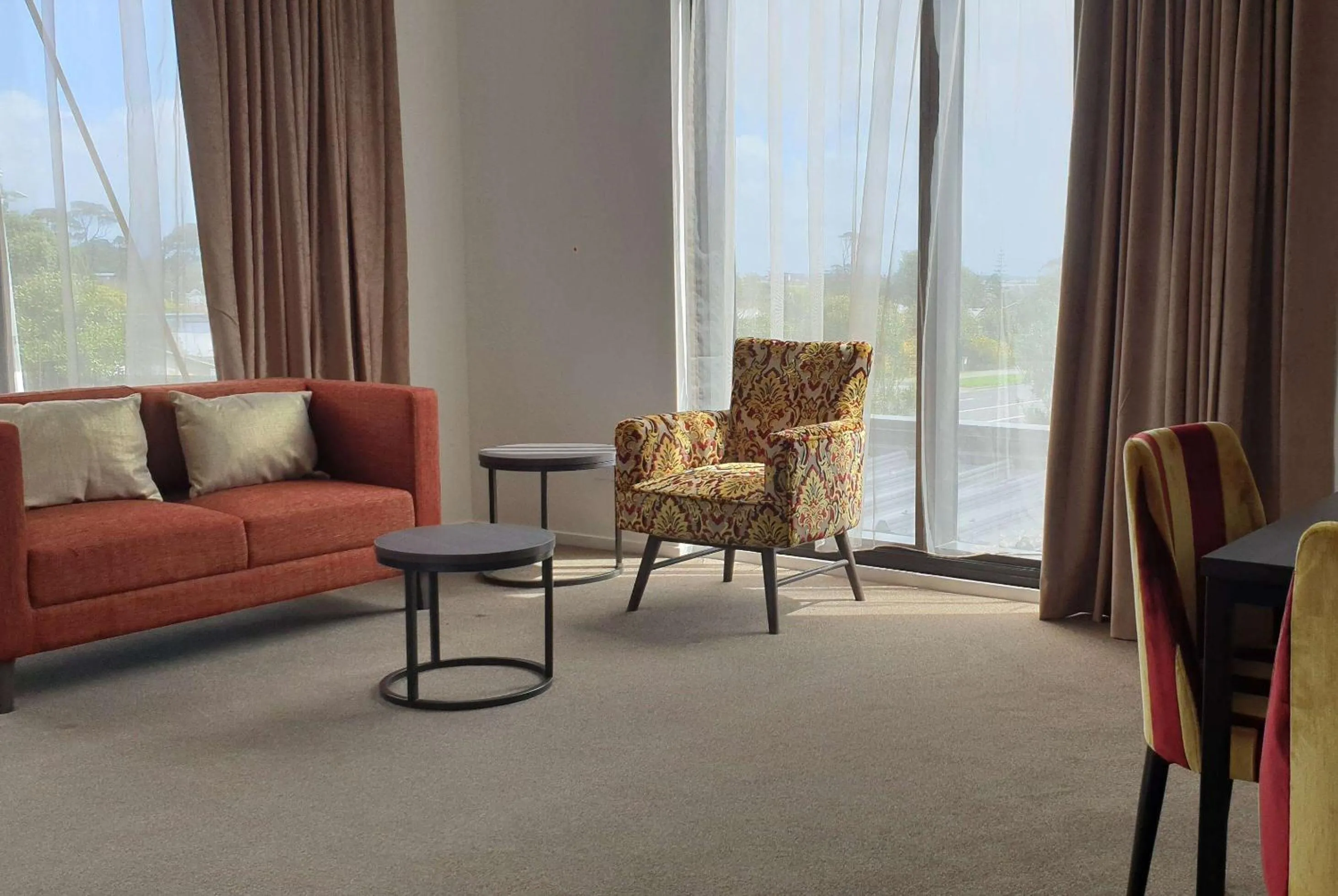 Photo of the whole room in Ramada Suites by Wyndham Auckland Manukau Pacfic Centre