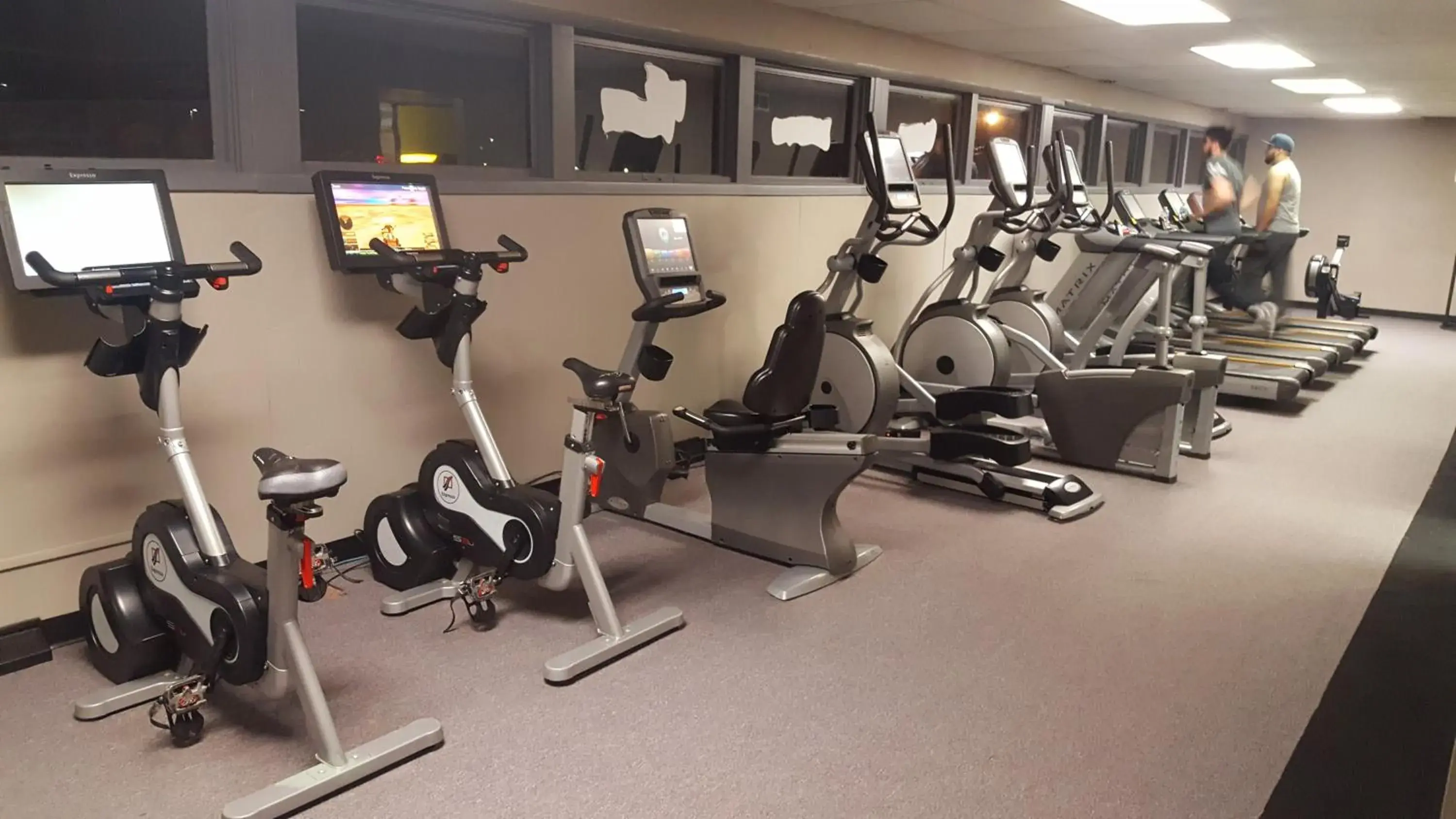 Fitness centre/facilities in Super 8 by Wyndham Osceola IA Fitness centre/facilities in Super 8 by Wyndham Osceola IA