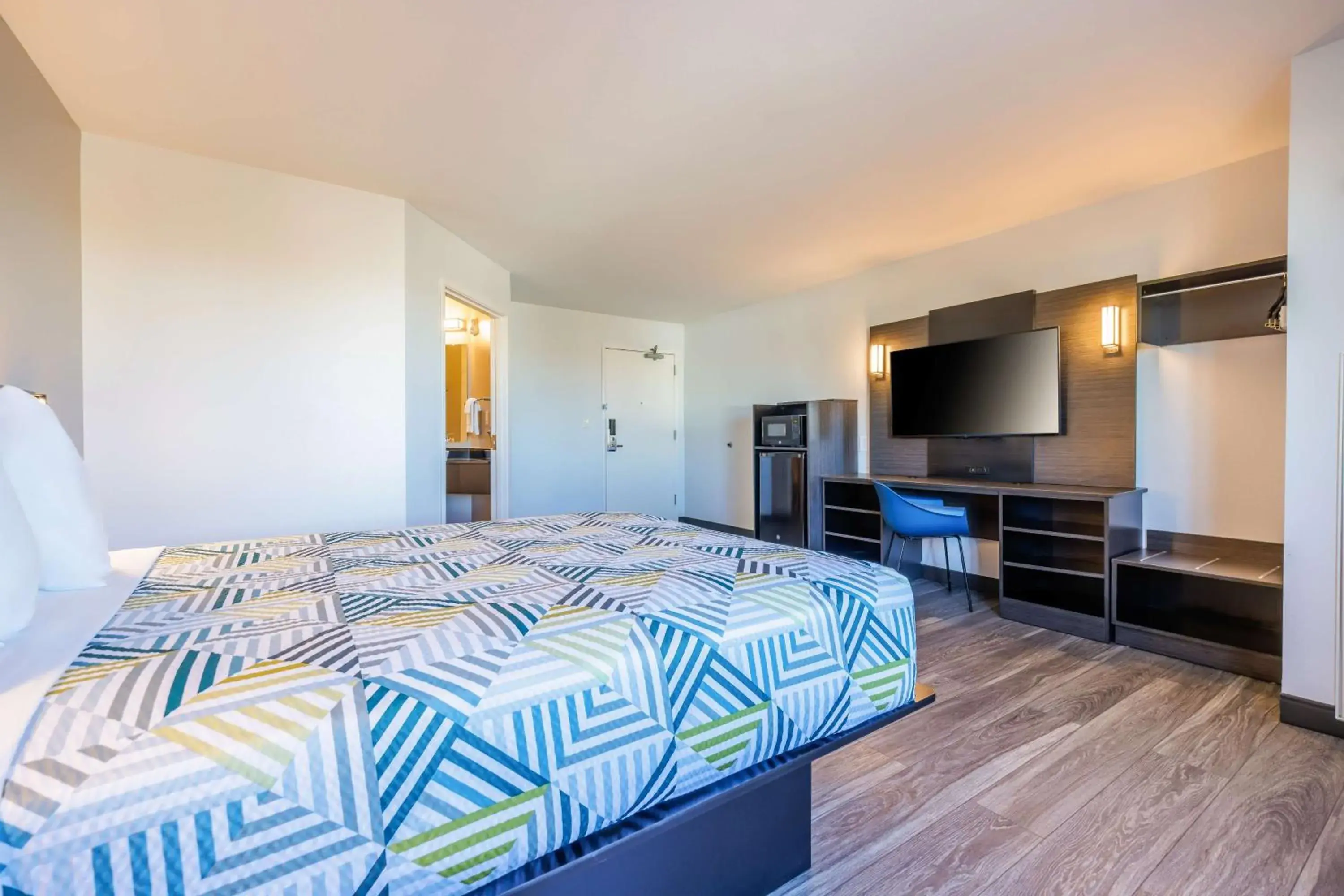 Bedroom in Motel 6-Grand Island, NE Bedroom in Motel 6-Grand Island, NE