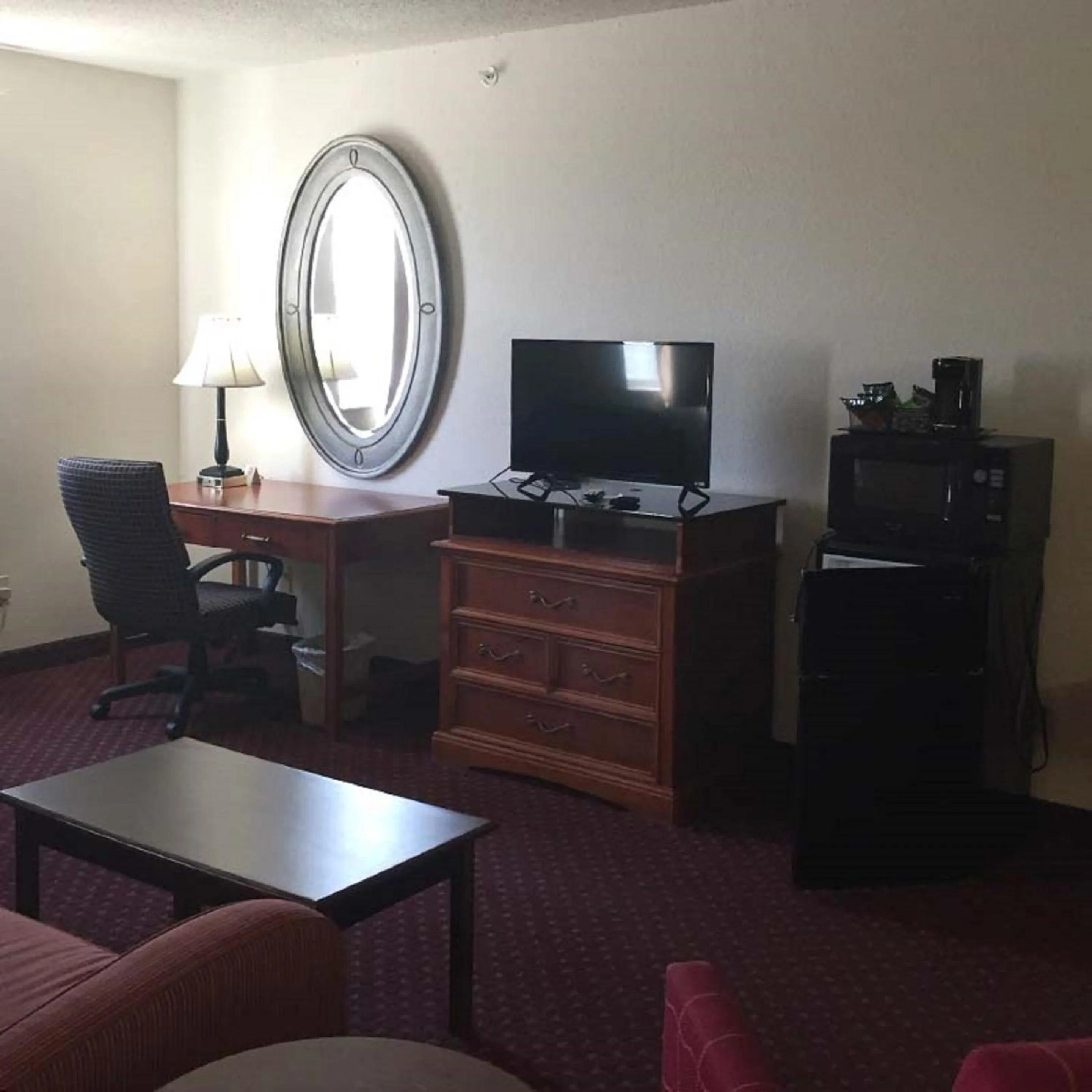Photo of the whole room in Osceola Grand Hotel