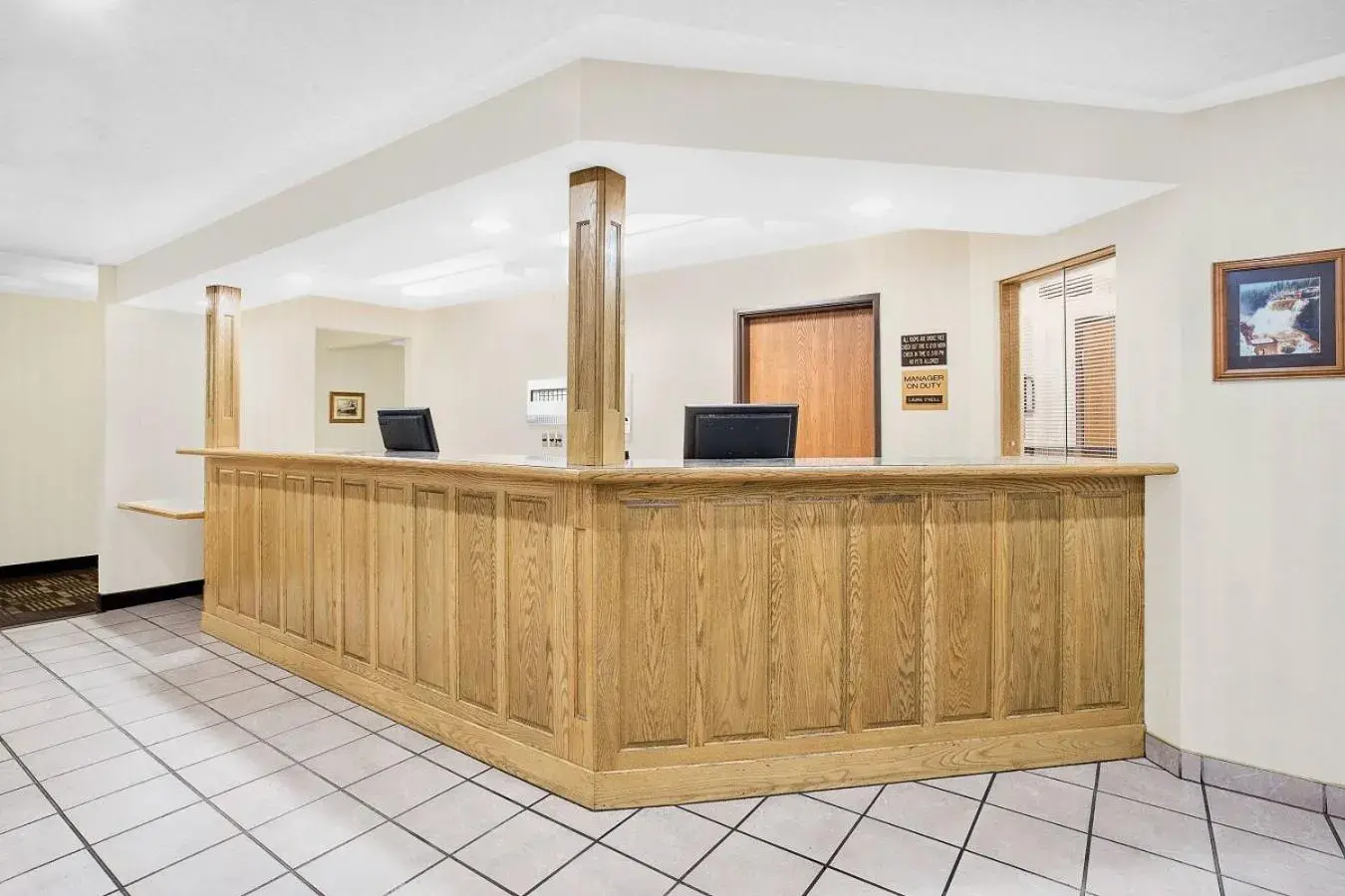 Lobby or reception in Ramada by Wyndham Hancock Waterfront Lobby or reception in Ramada by Wyndham Hancock Waterfront