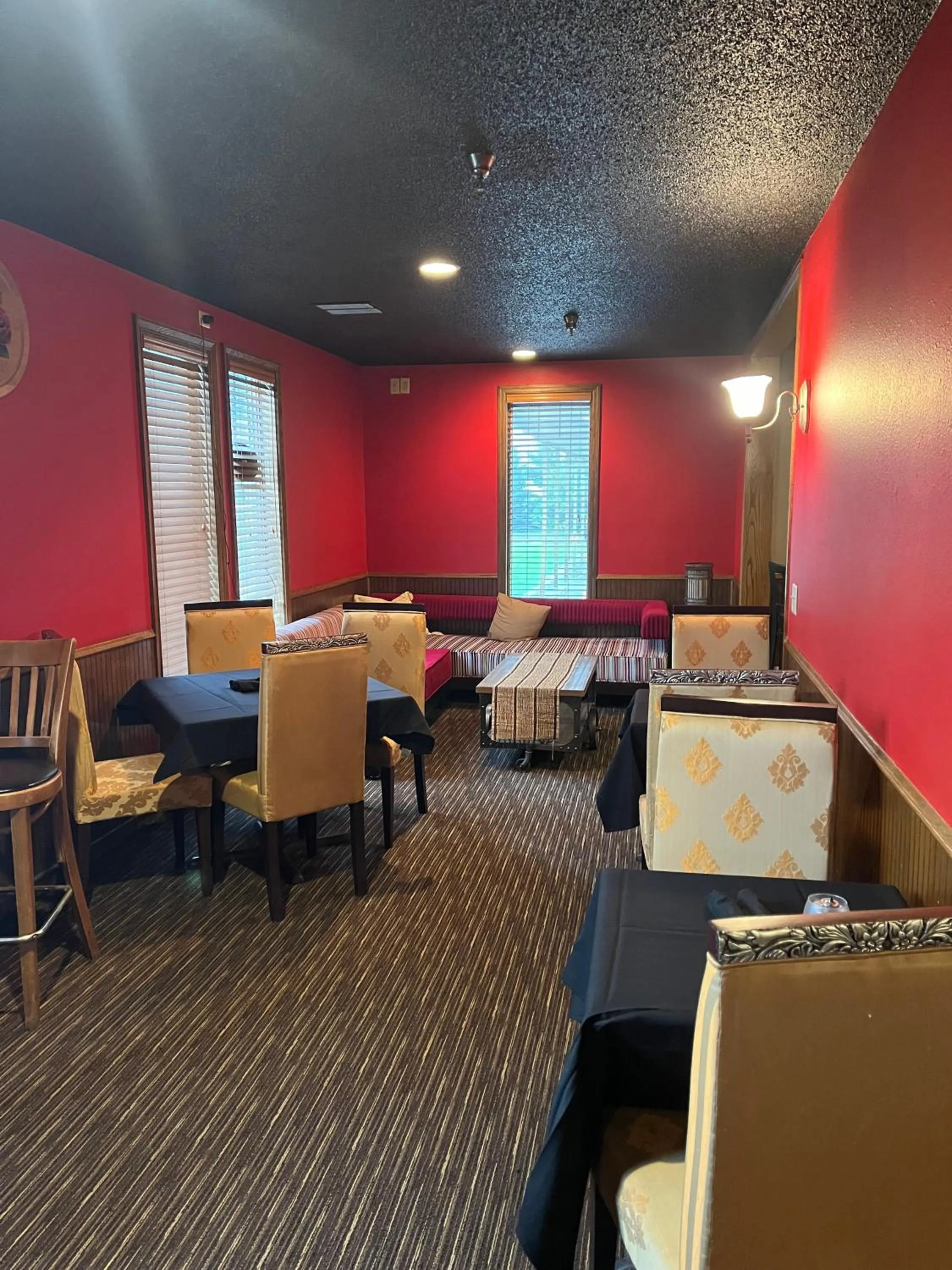 Restaurant/places to eat in Days Inn by Wyndham Hutchinson