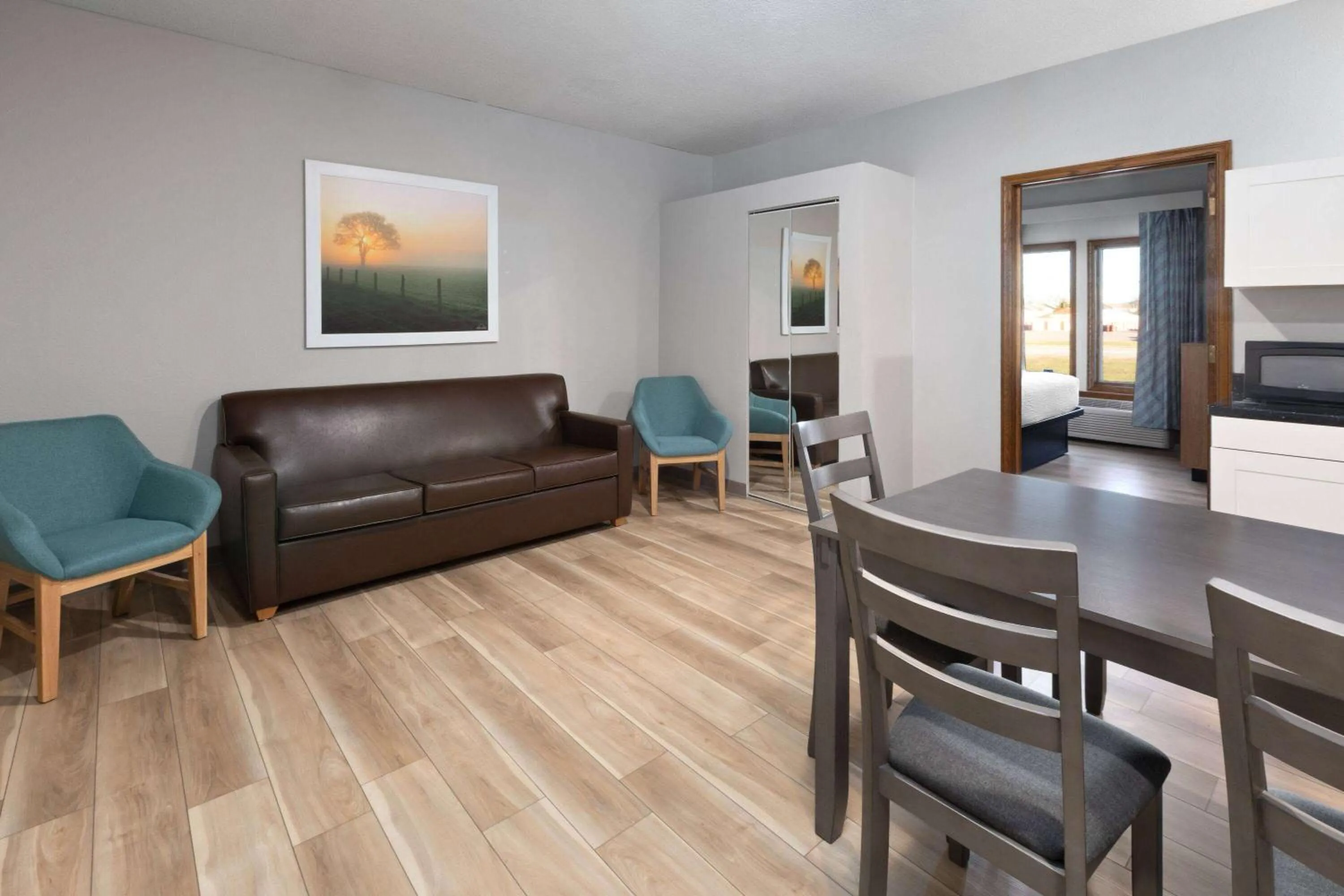 Photo of the whole room in Days Inn by Wyndham Hutchinson