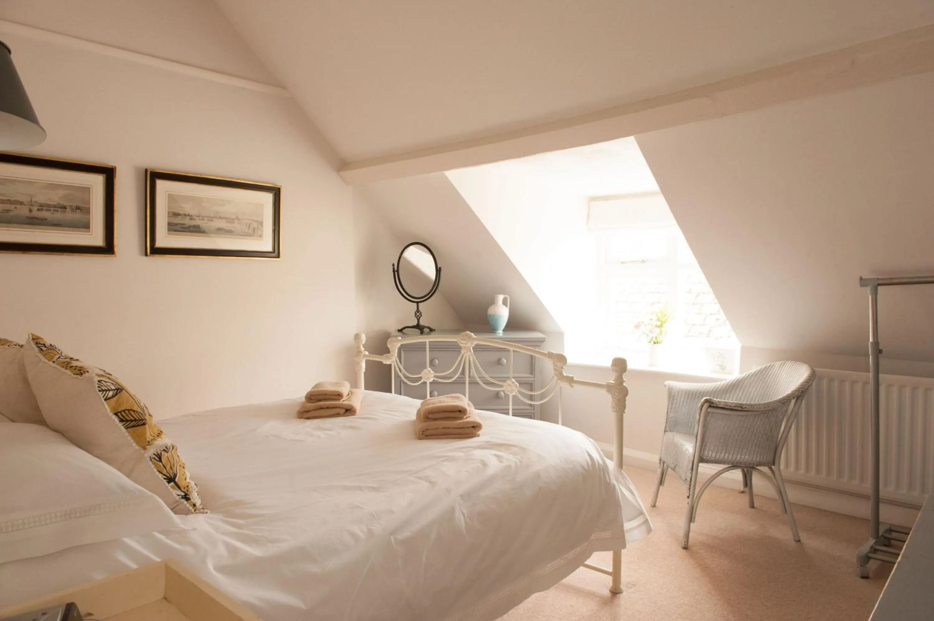Property building, Bed in Lavender Cottage