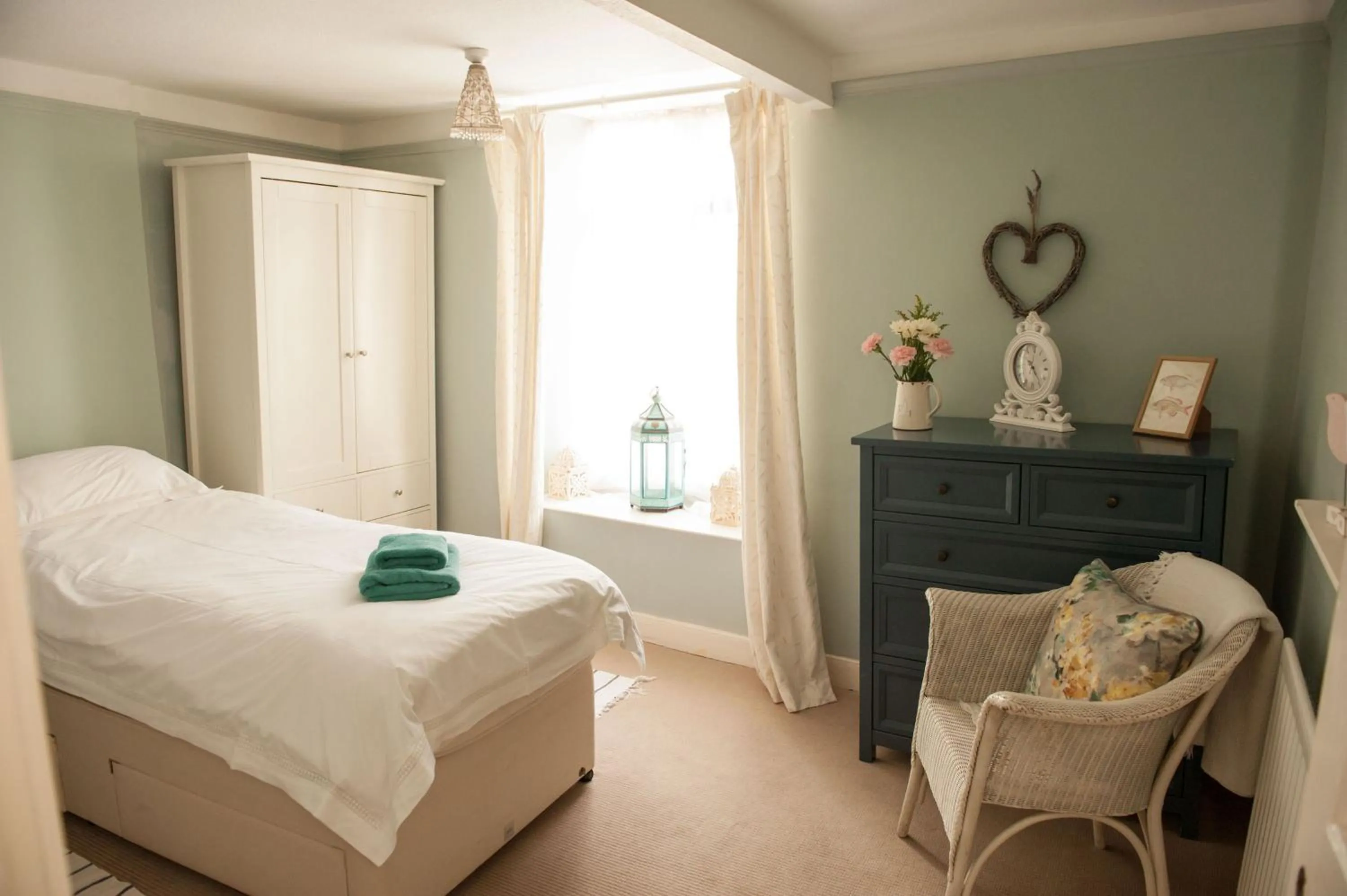 Property building, Bed in Lavender Cottage