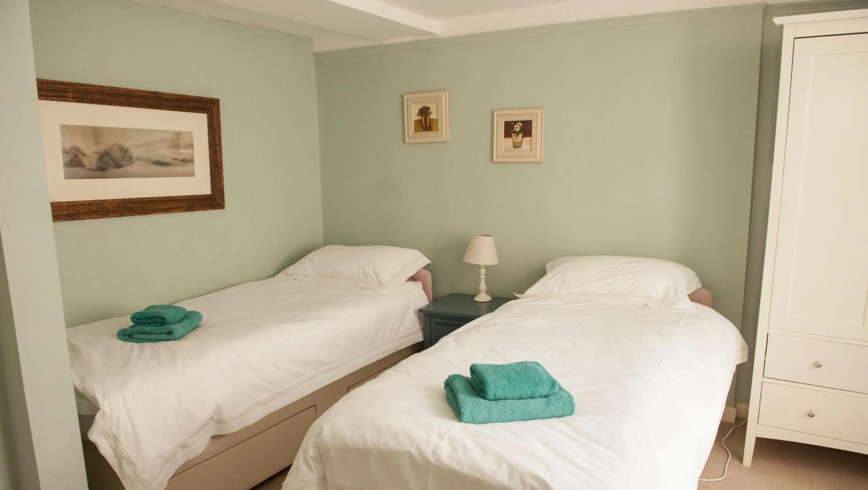 Property building, Bed in Lavender Cottage