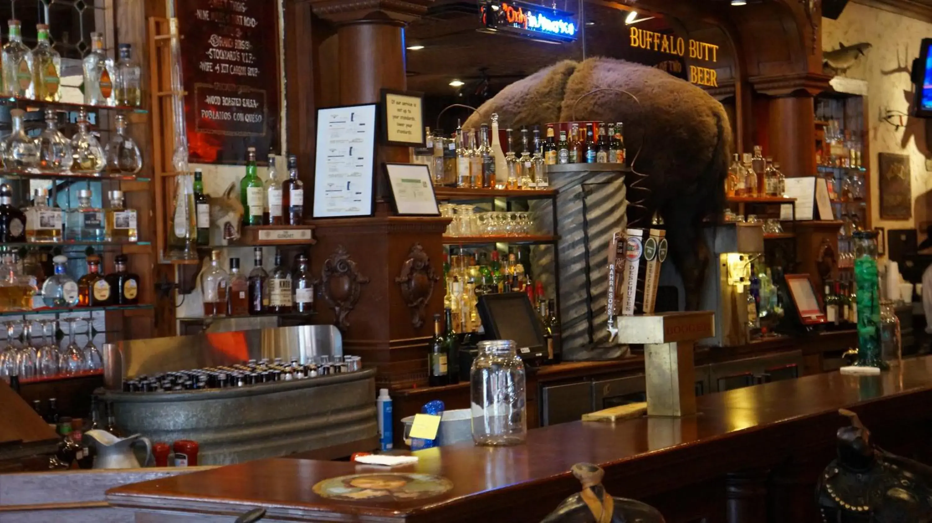 Lounge or bar in Stockyards Hotel Lounge or bar in Stockyards Hotel