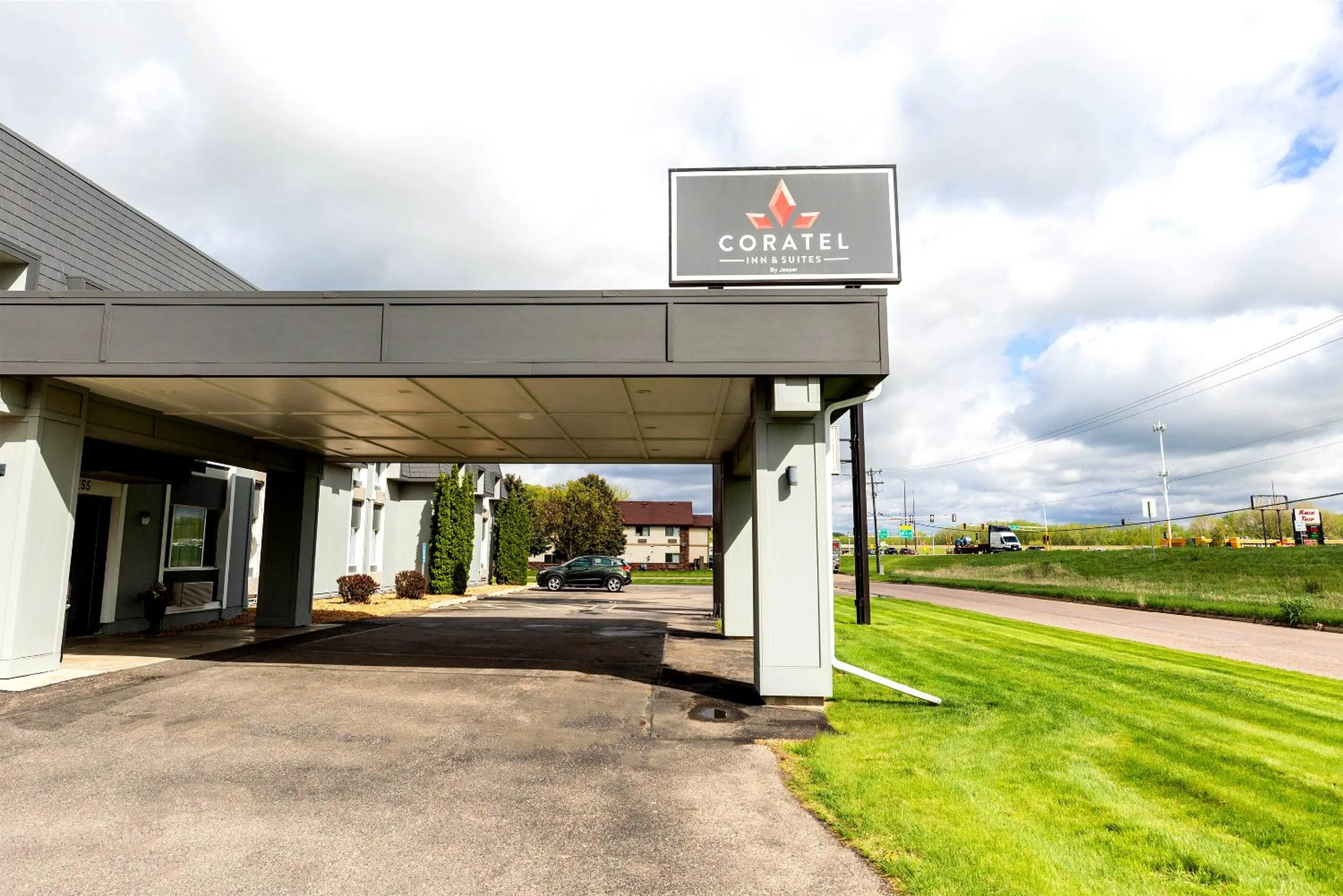 Property building in Coratel Inn & Suites by Jasper Mankato