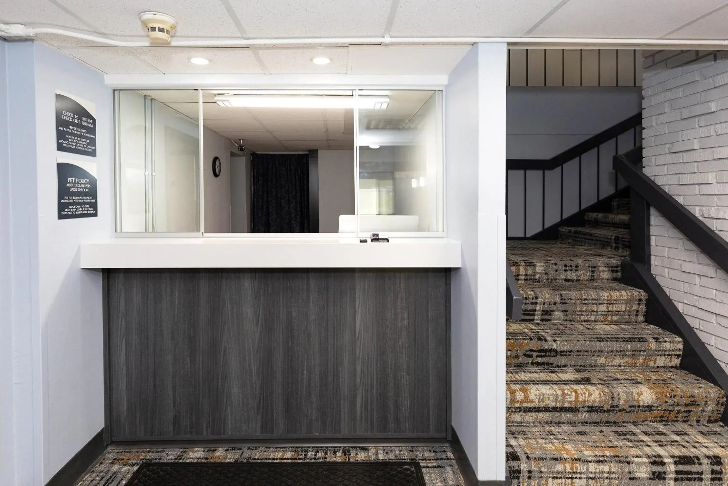 Lobby or reception in Coratel Inn & Suites by Jasper Mankato Lobby or reception in Coratel Inn & Suites by Jasper Mankato