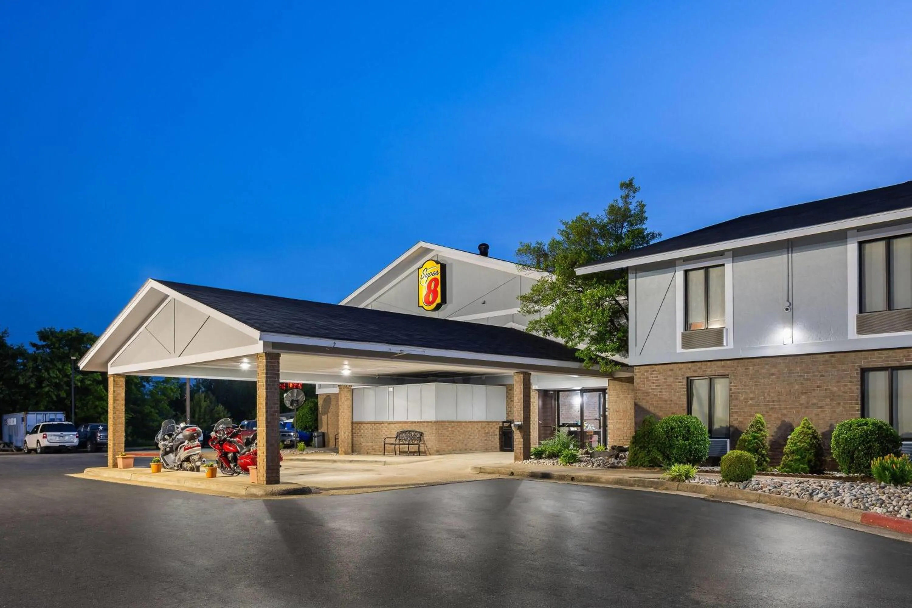 Property building in Super 8 by Wyndham Harrison AR