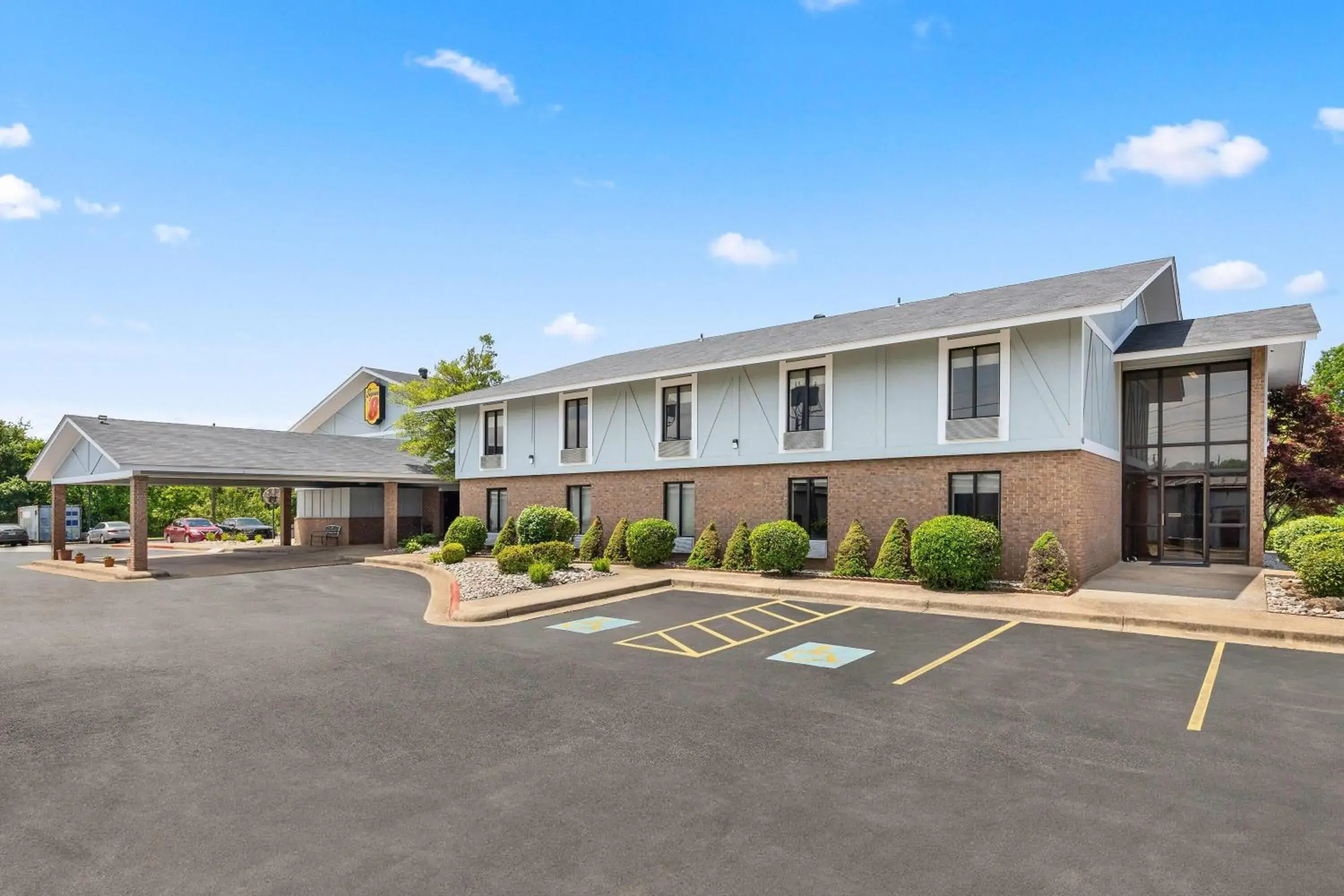 Property building in Super 8 by Wyndham Harrison AR Property building in Super 8 by Wyndham Harrison AR