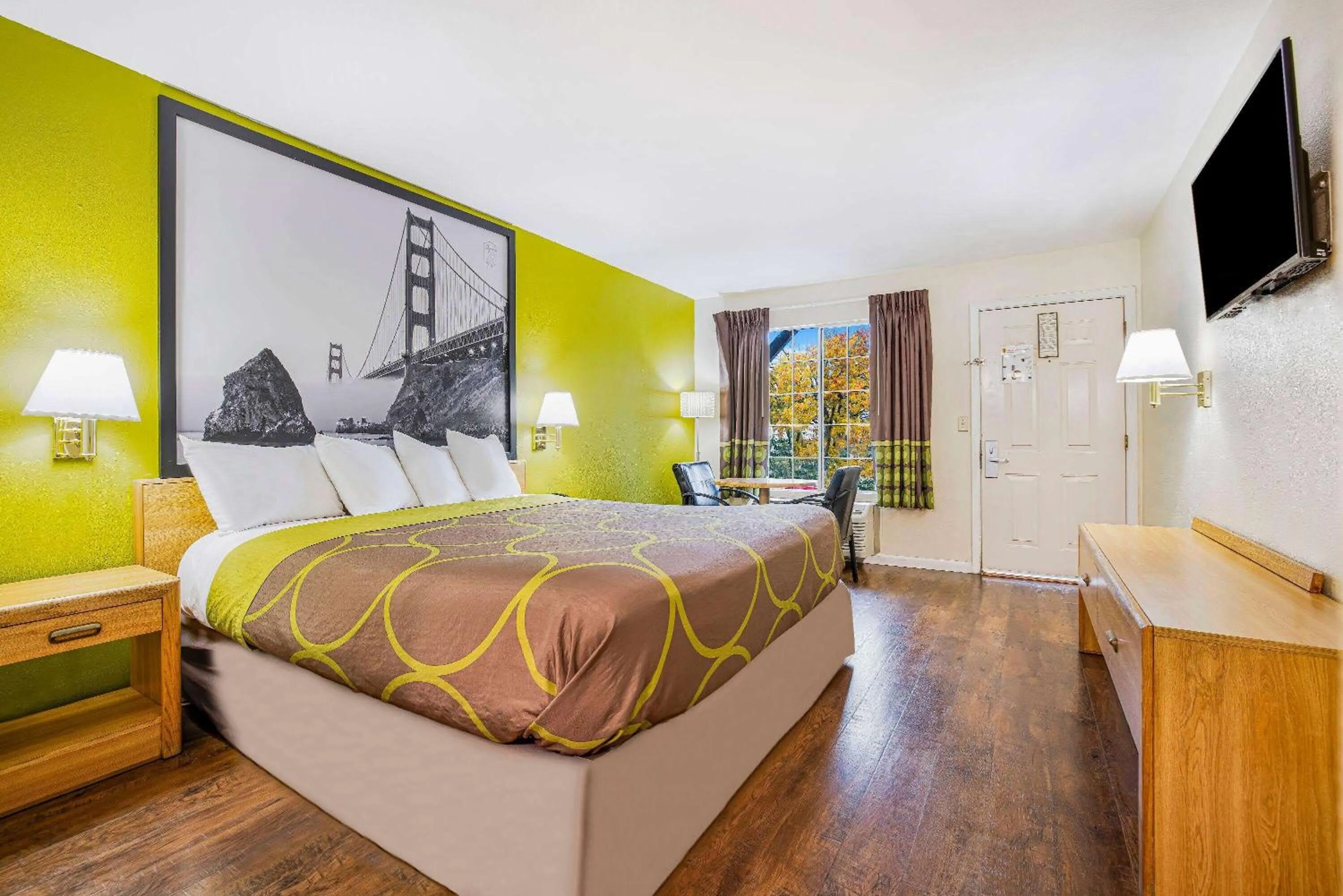 Bed in Super 8 by Wyndham Auburn