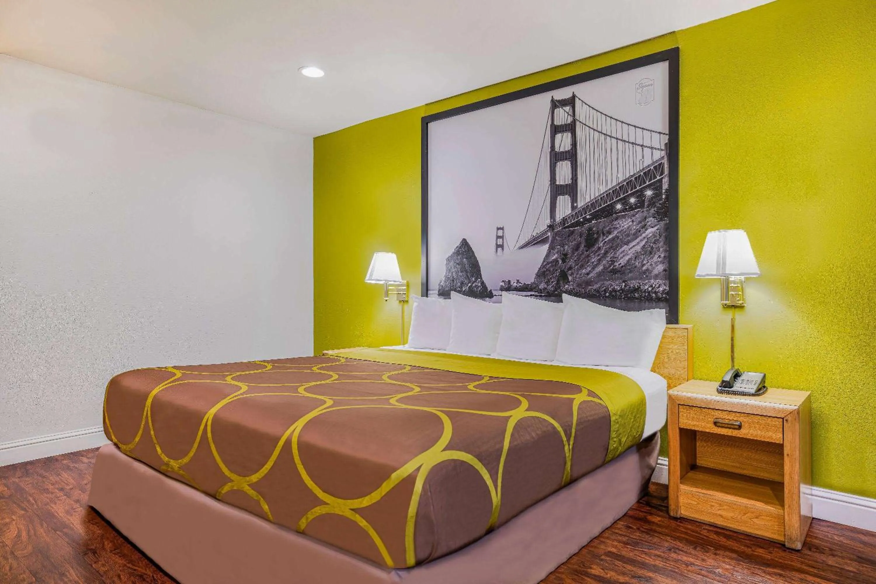 Bed in Super 8 by Wyndham Auburn