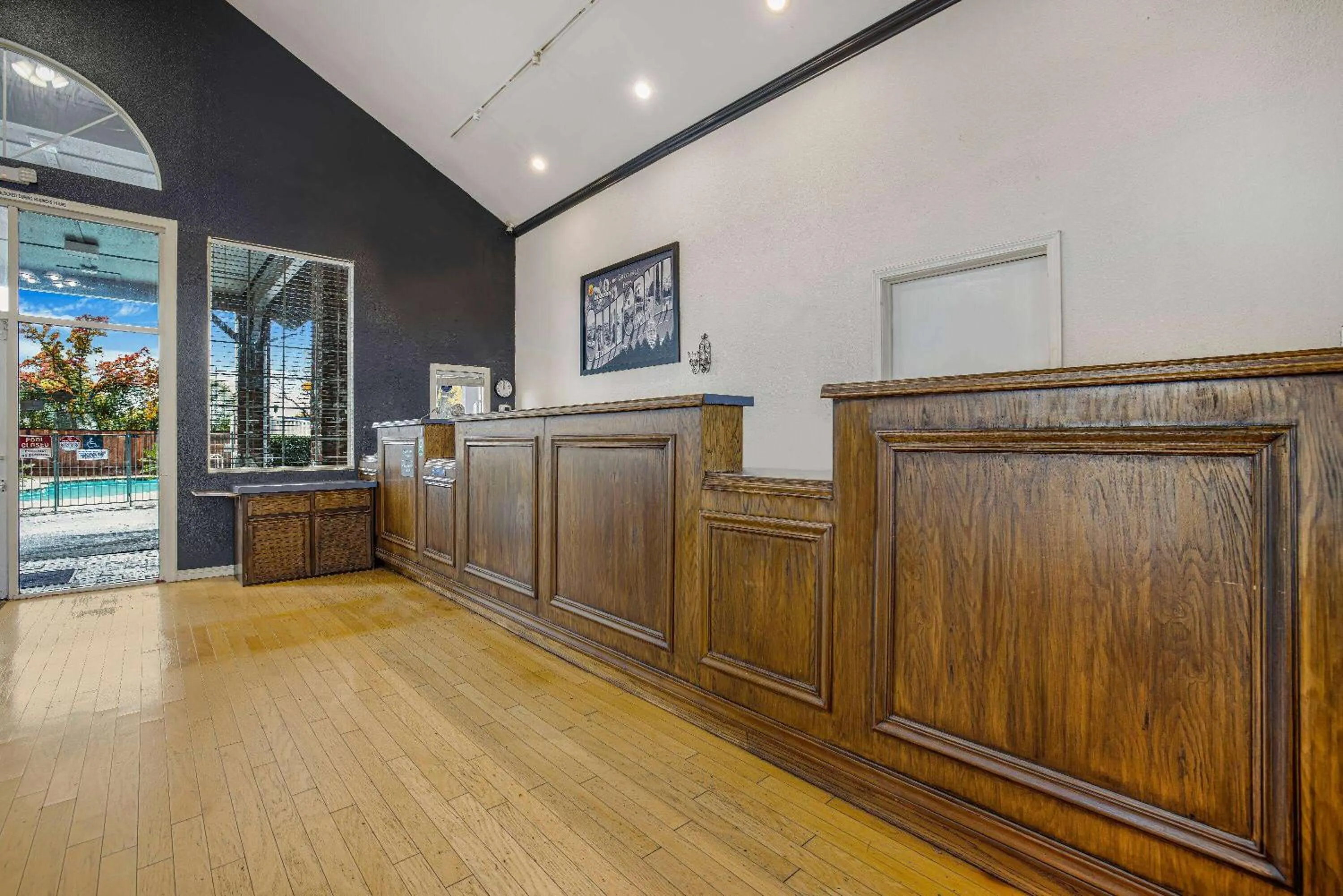 Lobby or reception in Super 8 by Wyndham Auburn