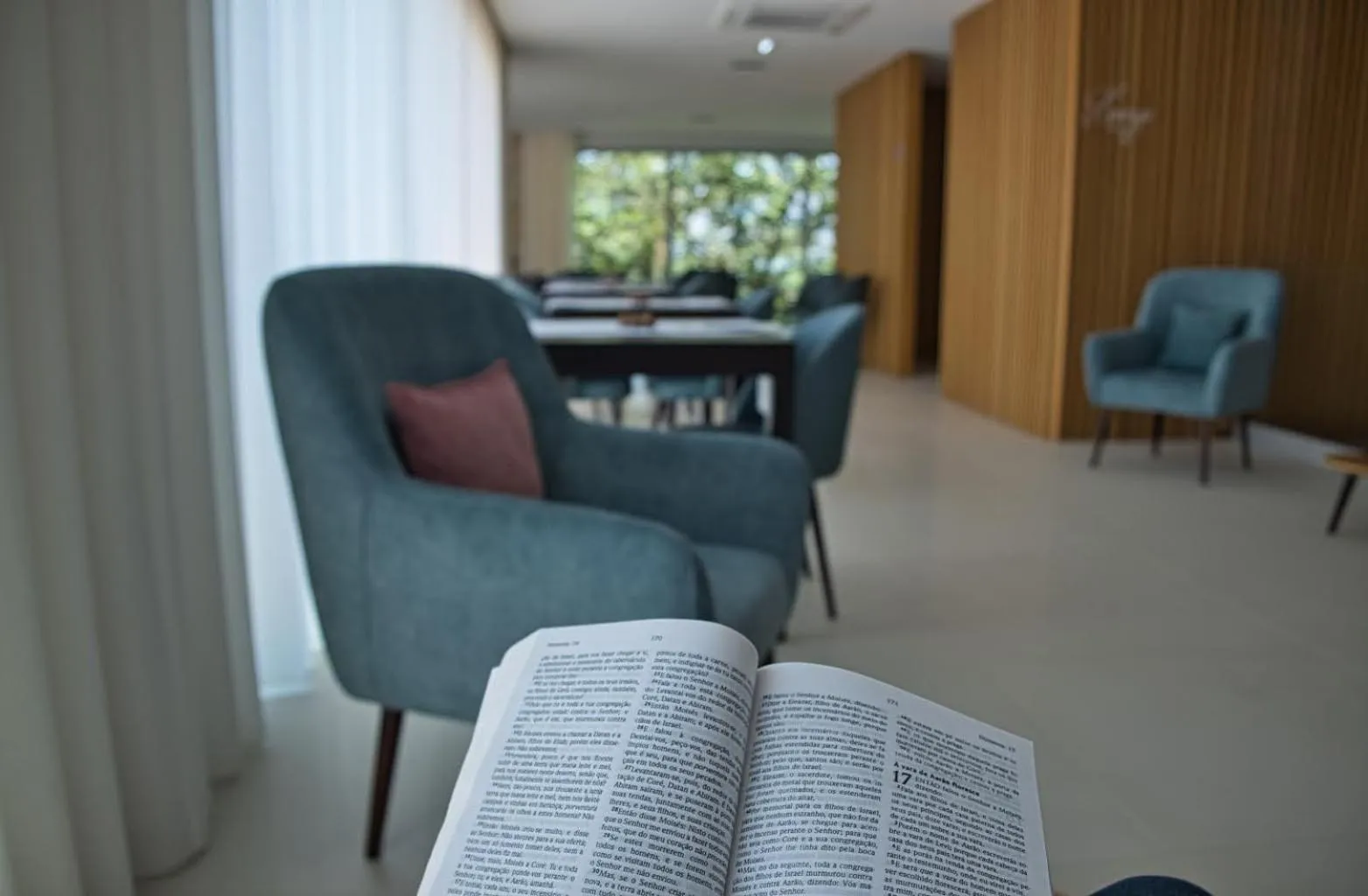 Seating area in Oak Nature