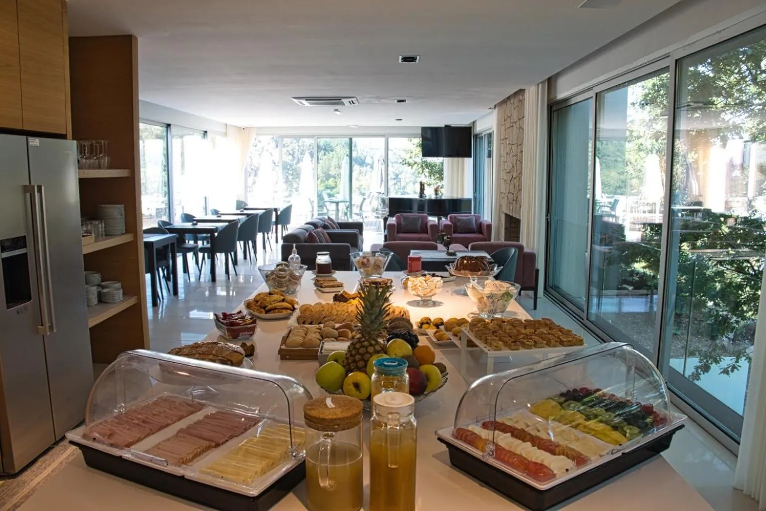 Food and drinks in Oak Nature