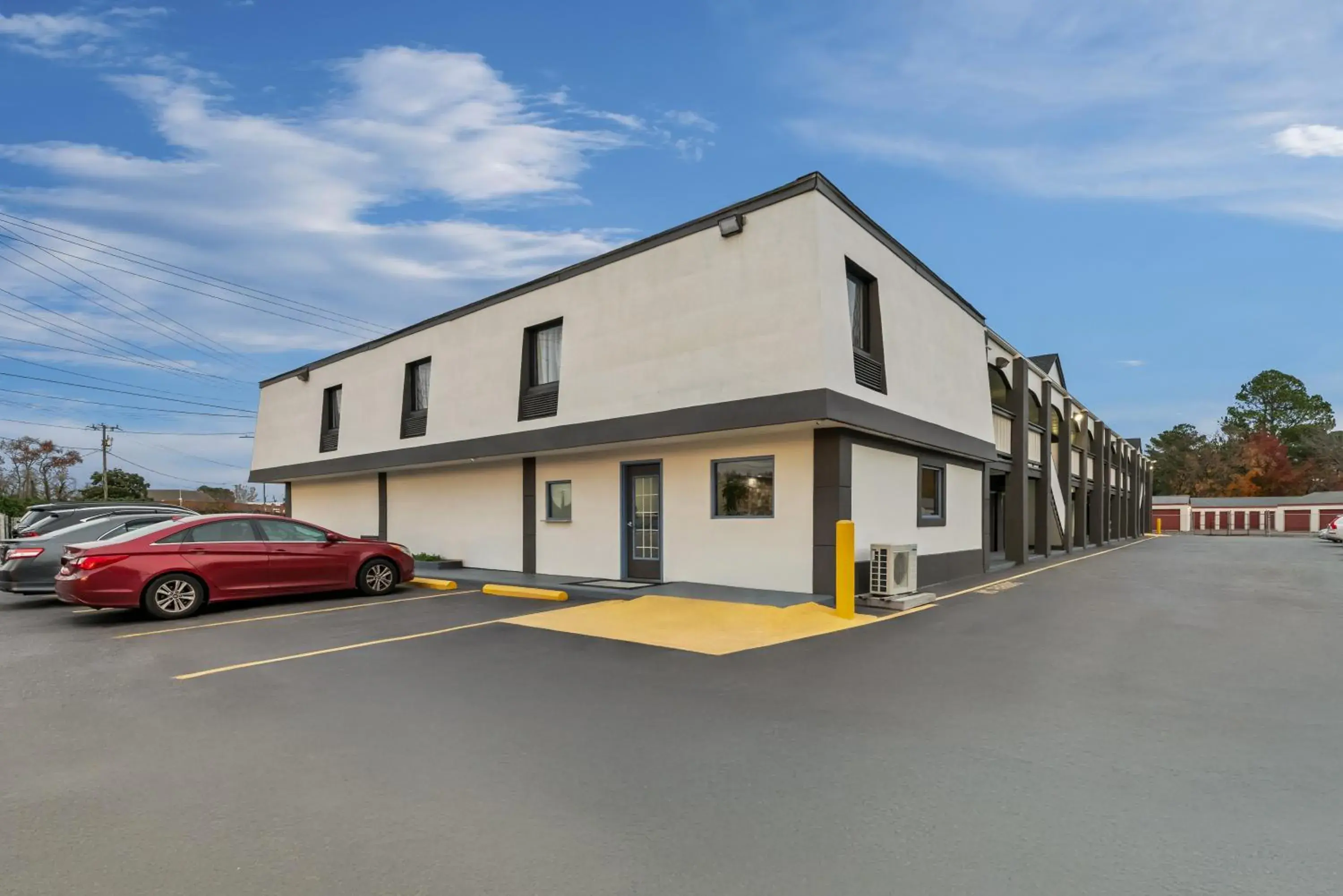 Property building in Days Inn by Wyndham Chesapeake Property building in Days Inn by Wyndham Chesapeake