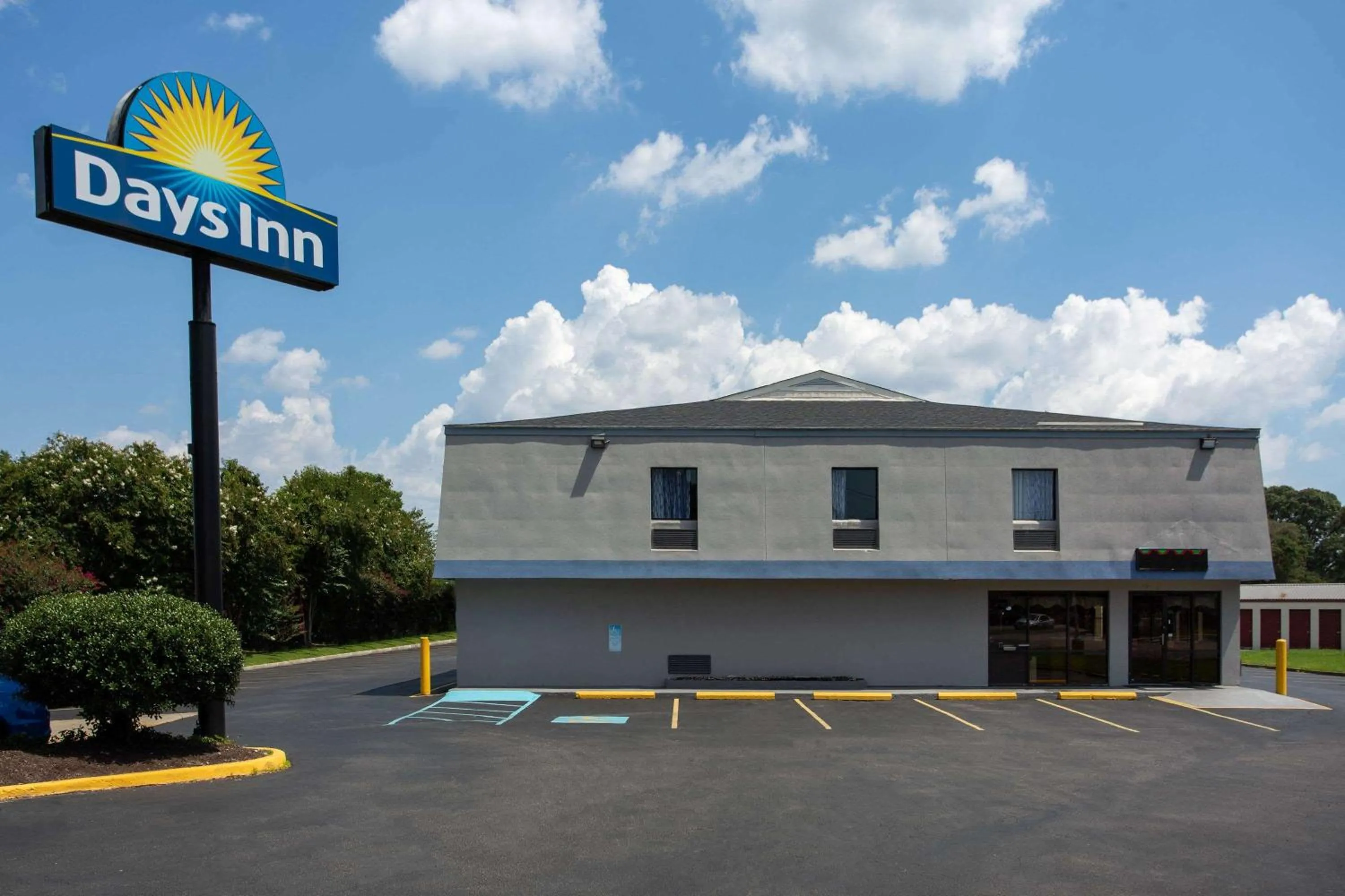 Property building in Days Inn by Wyndham Chesapeake