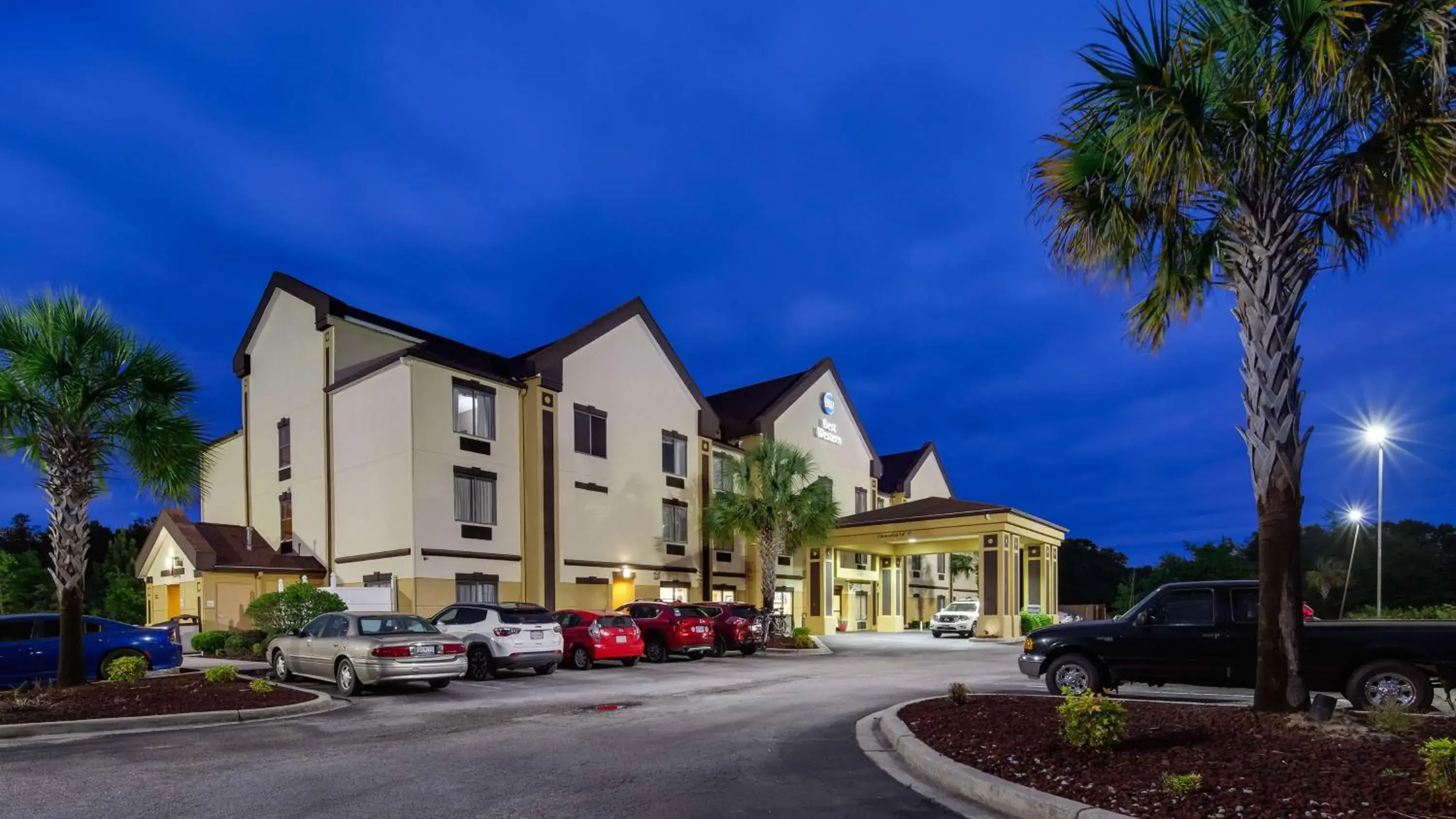 Property building in Best Western Executive Inn - Latta Property building in Best Western Executive Inn - Latta