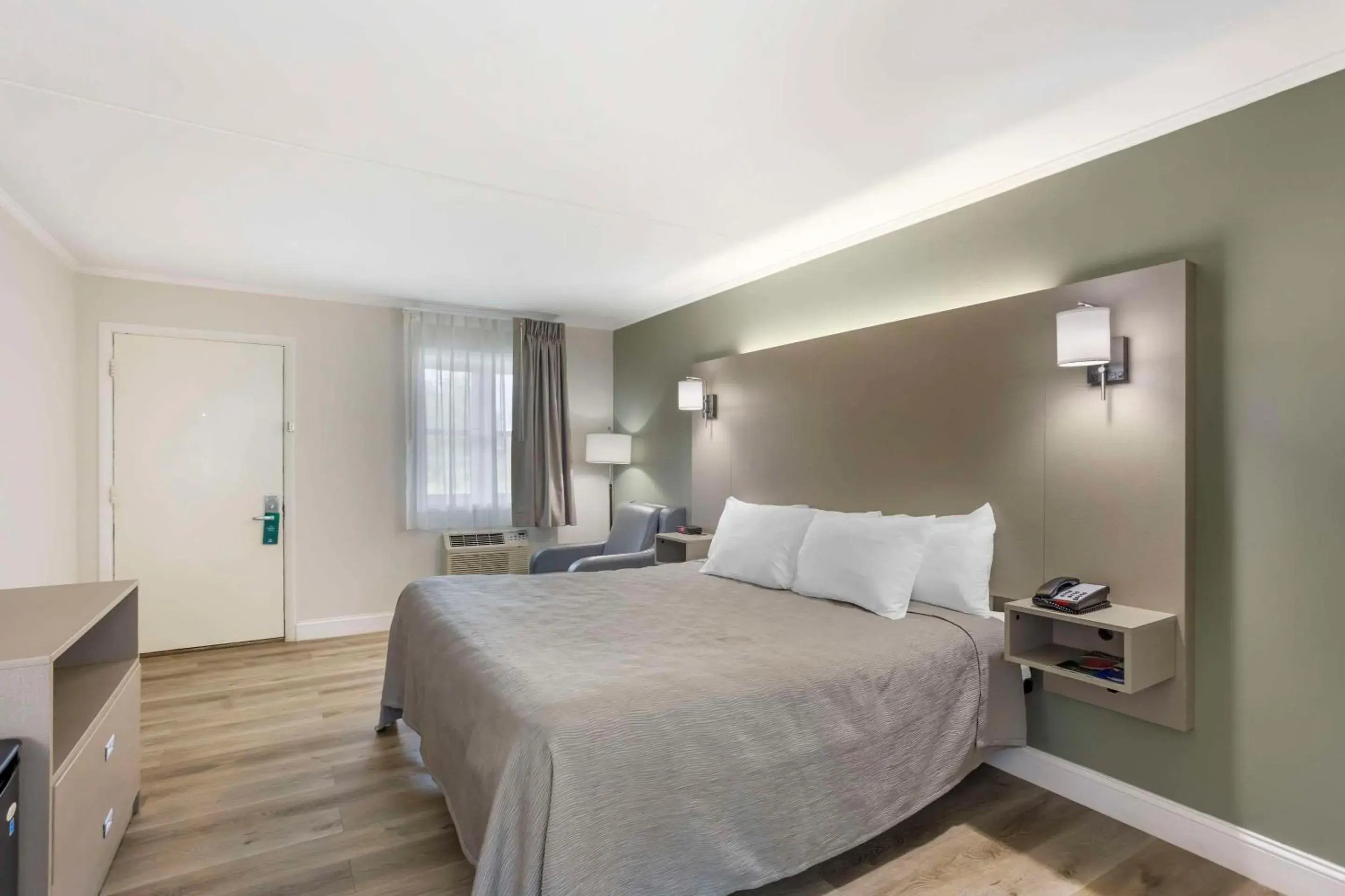 Bedroom, Bed in Mill Stream Country Inn Bedroom, Bed in Mill Stream Country Inn