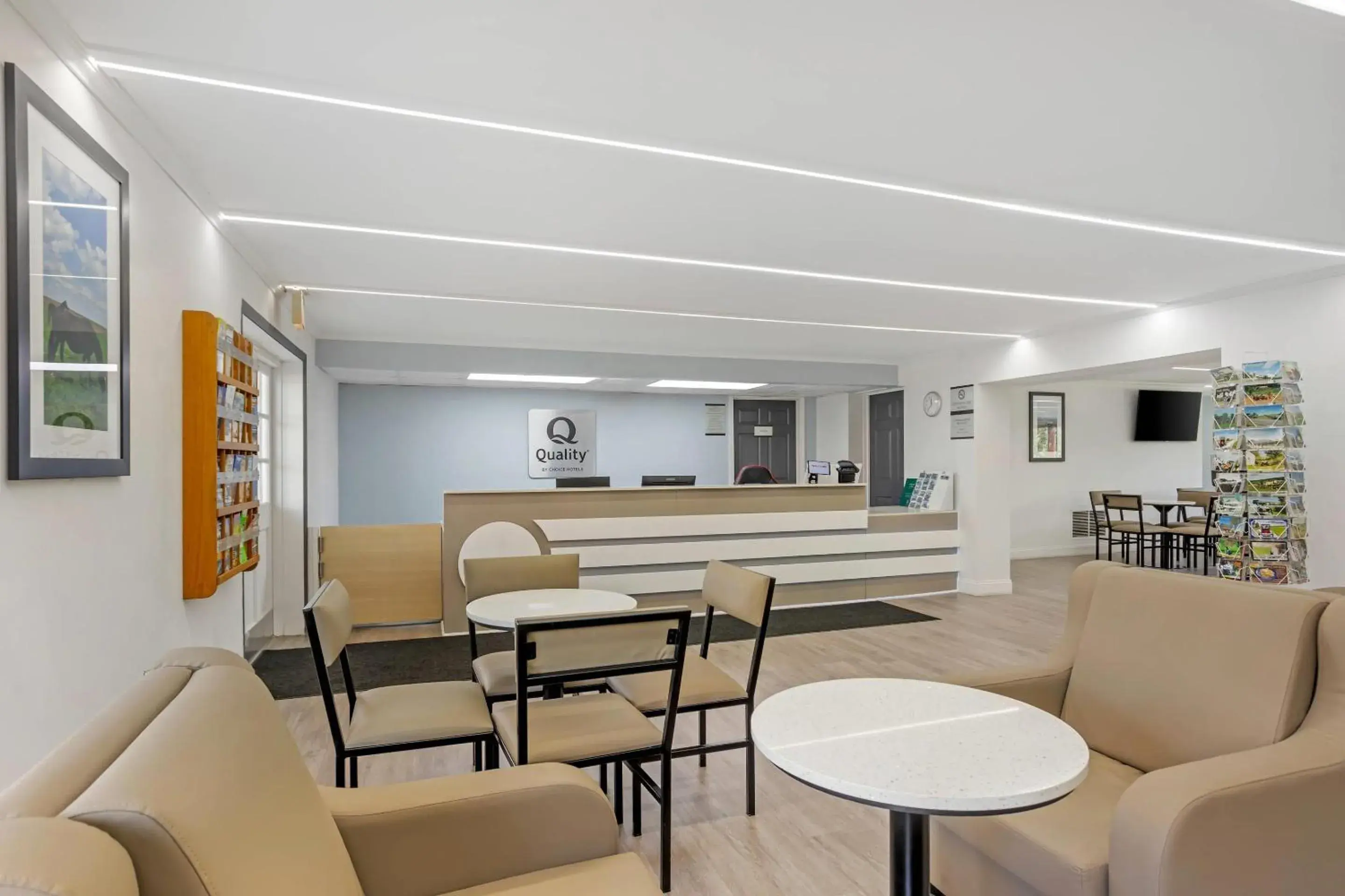 Lobby or reception in Quality Inn Smoketown - Lancaster Area Lobby or reception in Quality Inn Smoketown - Lancaster Area