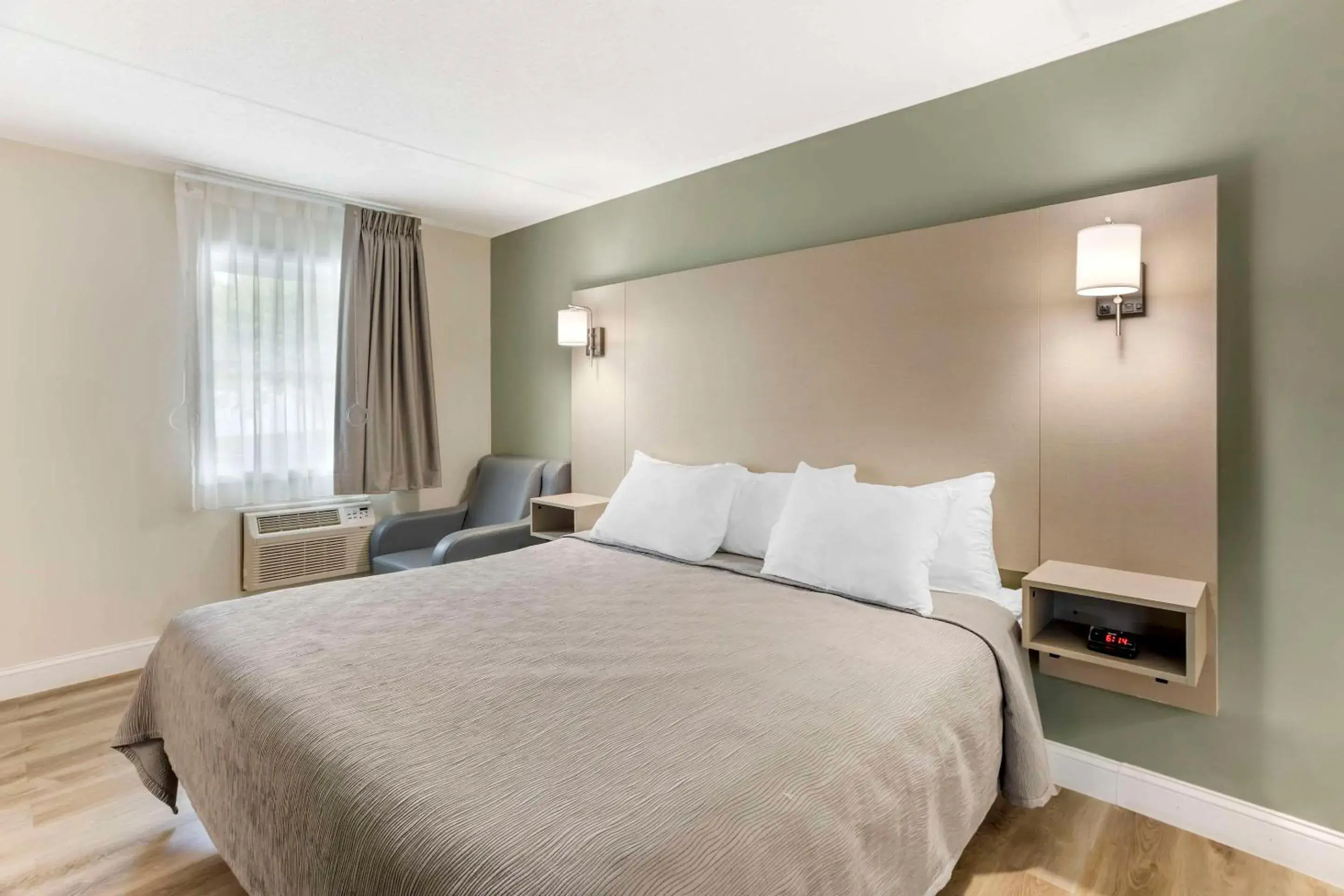 Bedroom, Bed in Mill Stream Country Inn Bedroom, Bed in Mill Stream Country Inn