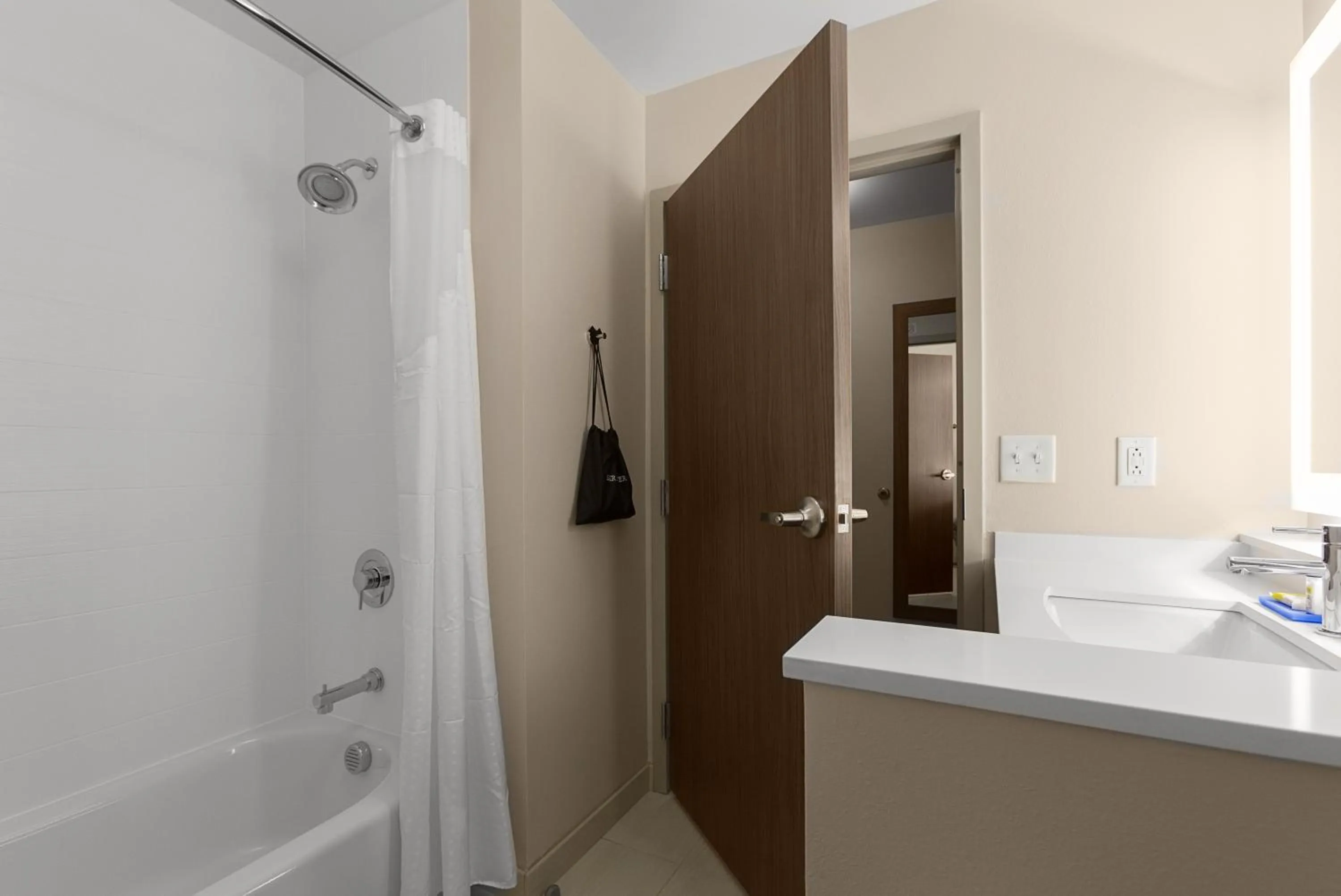 Bathroom in Holiday Inn Express & Suites - Fayetteville South by IHG