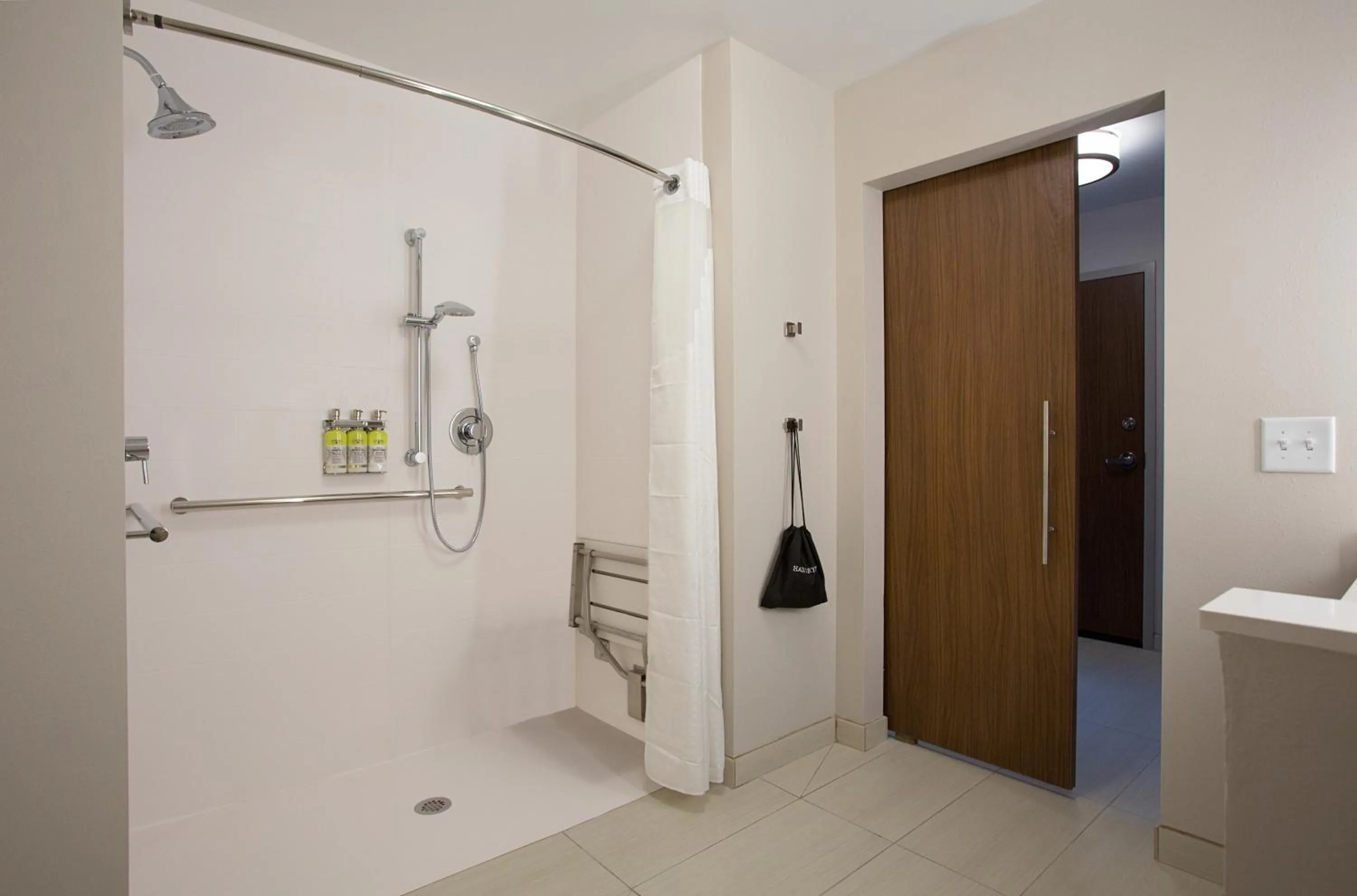 Bathroom in Holiday Inn Express & Suites - Fayetteville South by IHG