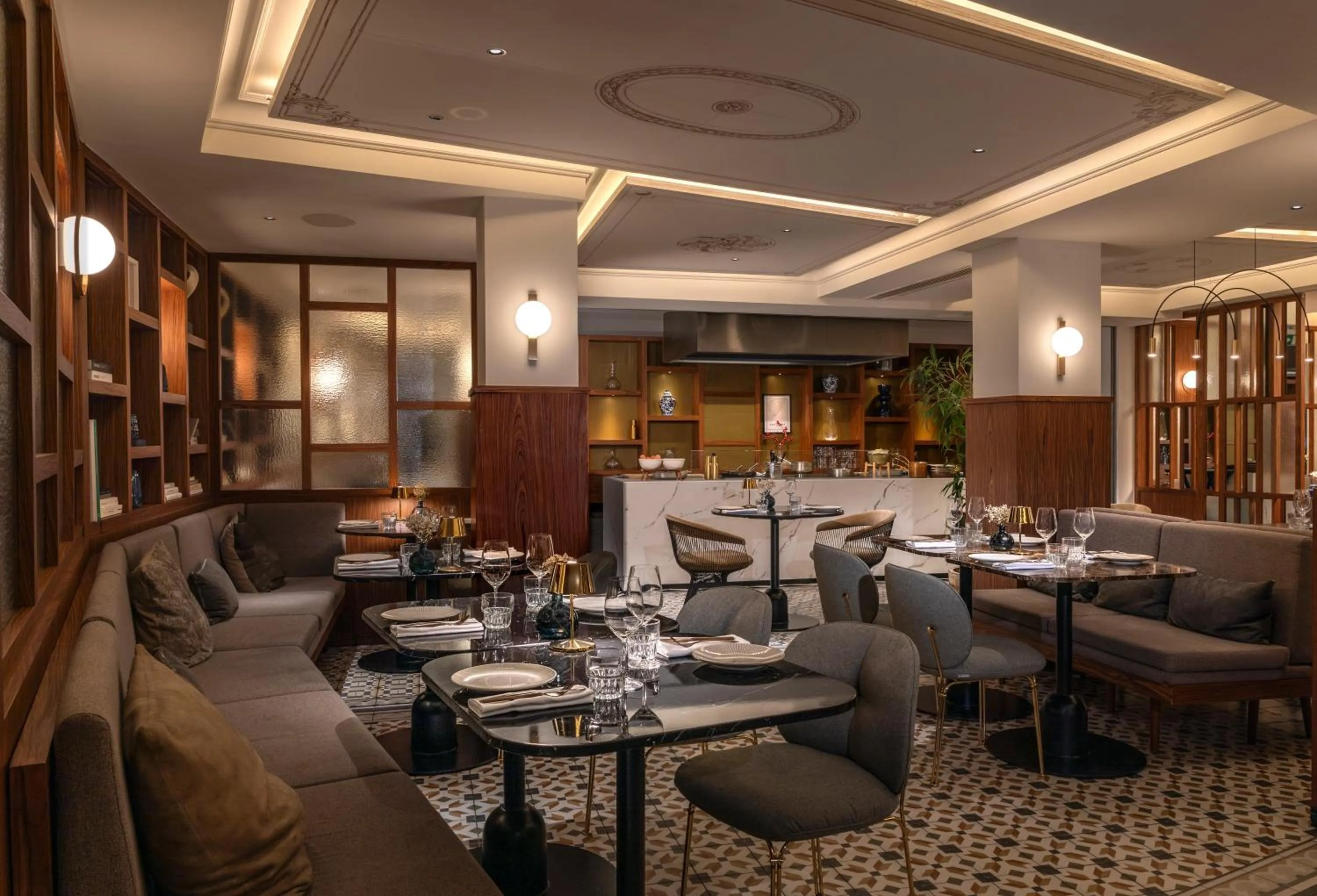 Restaurant/places to eat in Kimpton Vividora Hotel by IHG