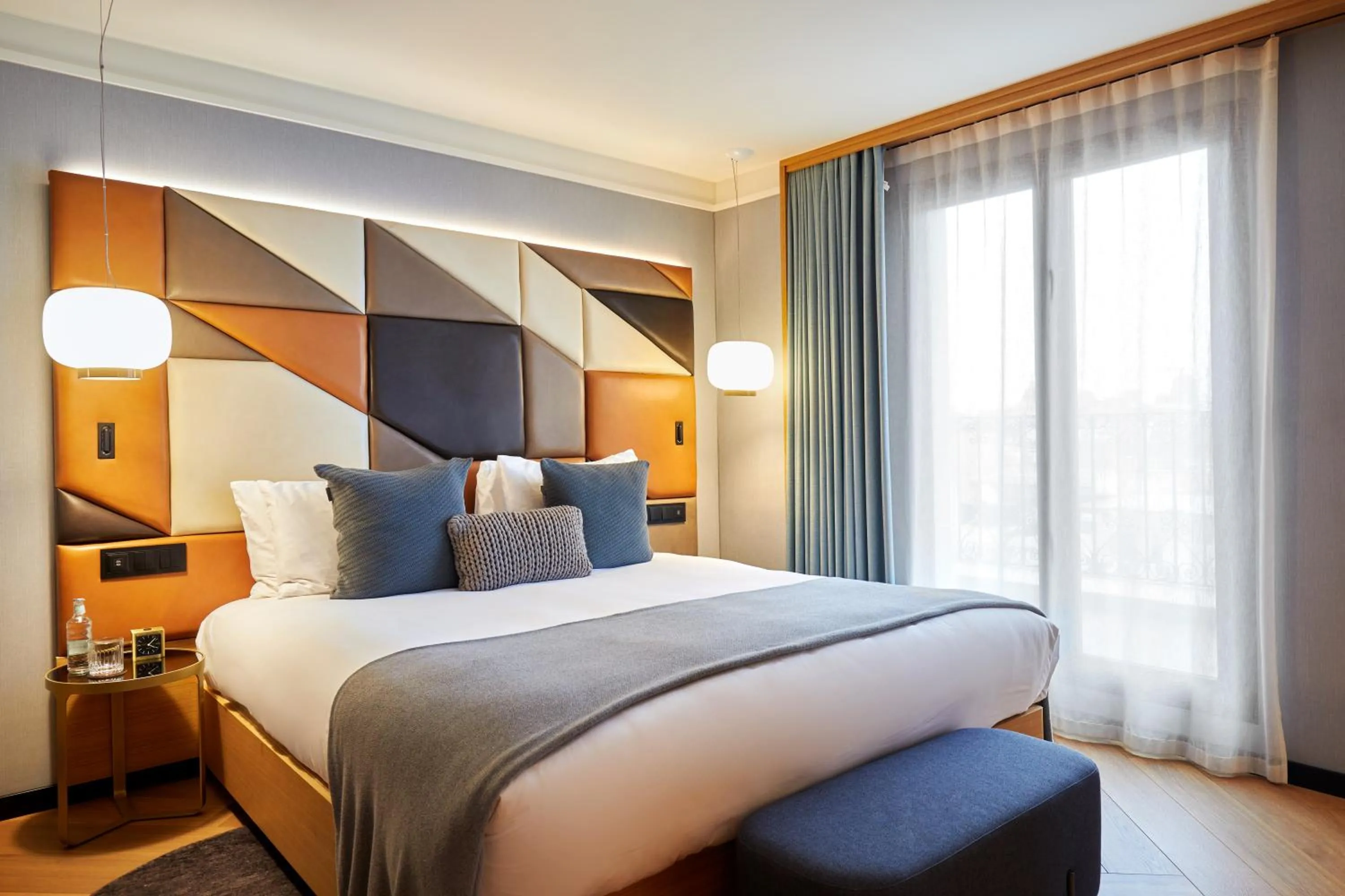 Bed in Kimpton Vividora Hotel by IHG