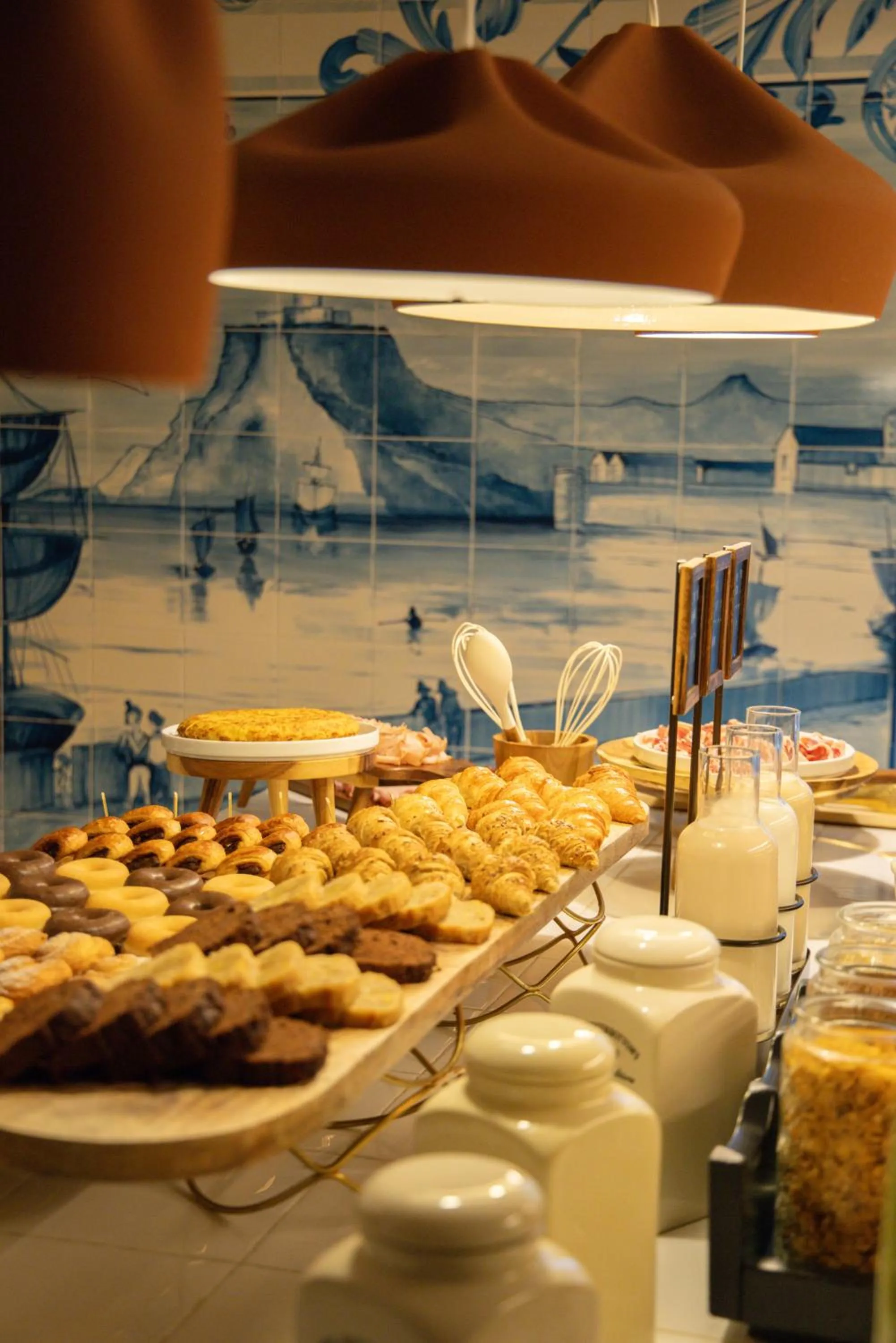 Breakfast in Kimpton Vividora Hotel by IHG