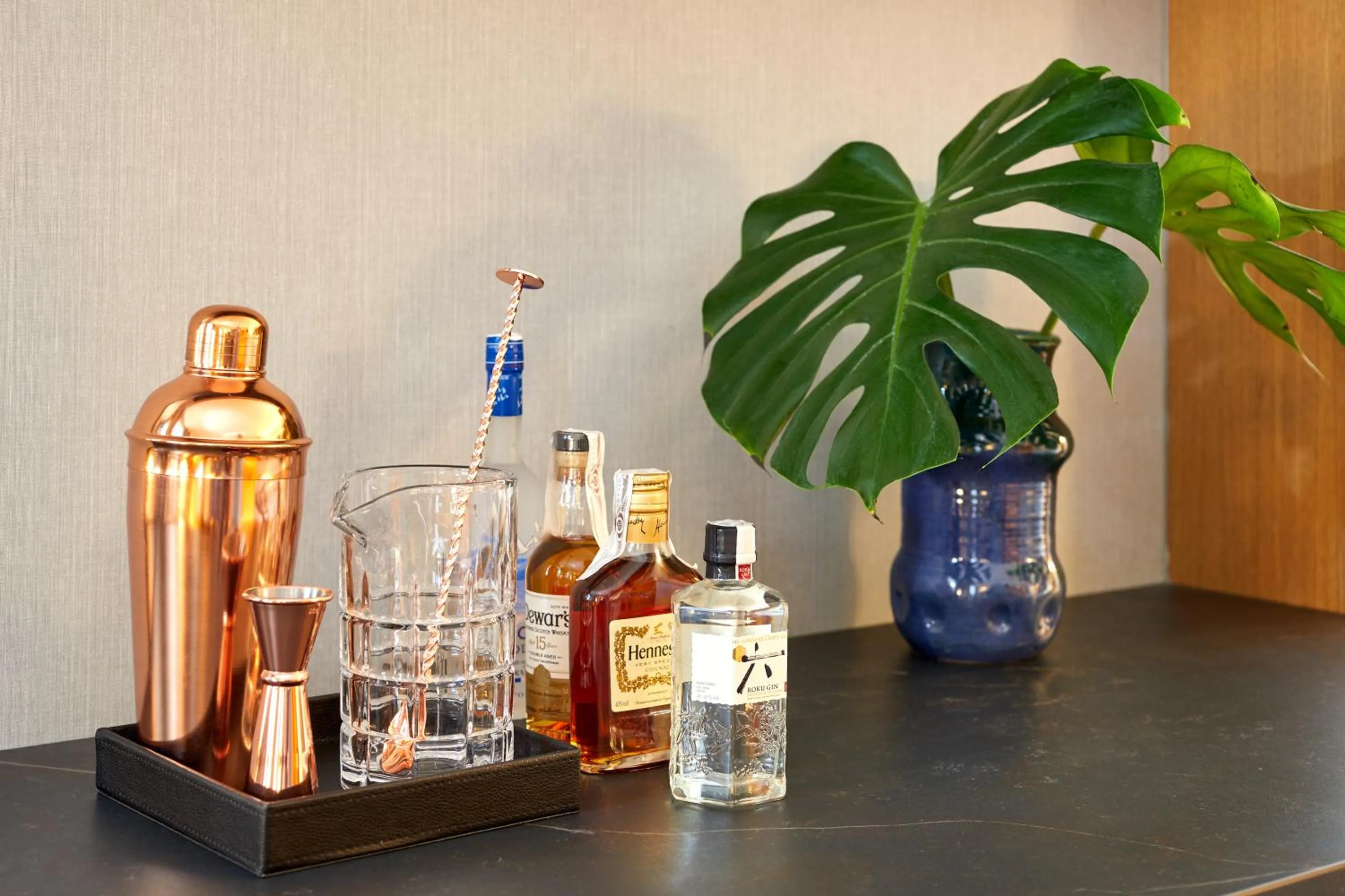 oven in Kimpton Vividora Hotel by IHG