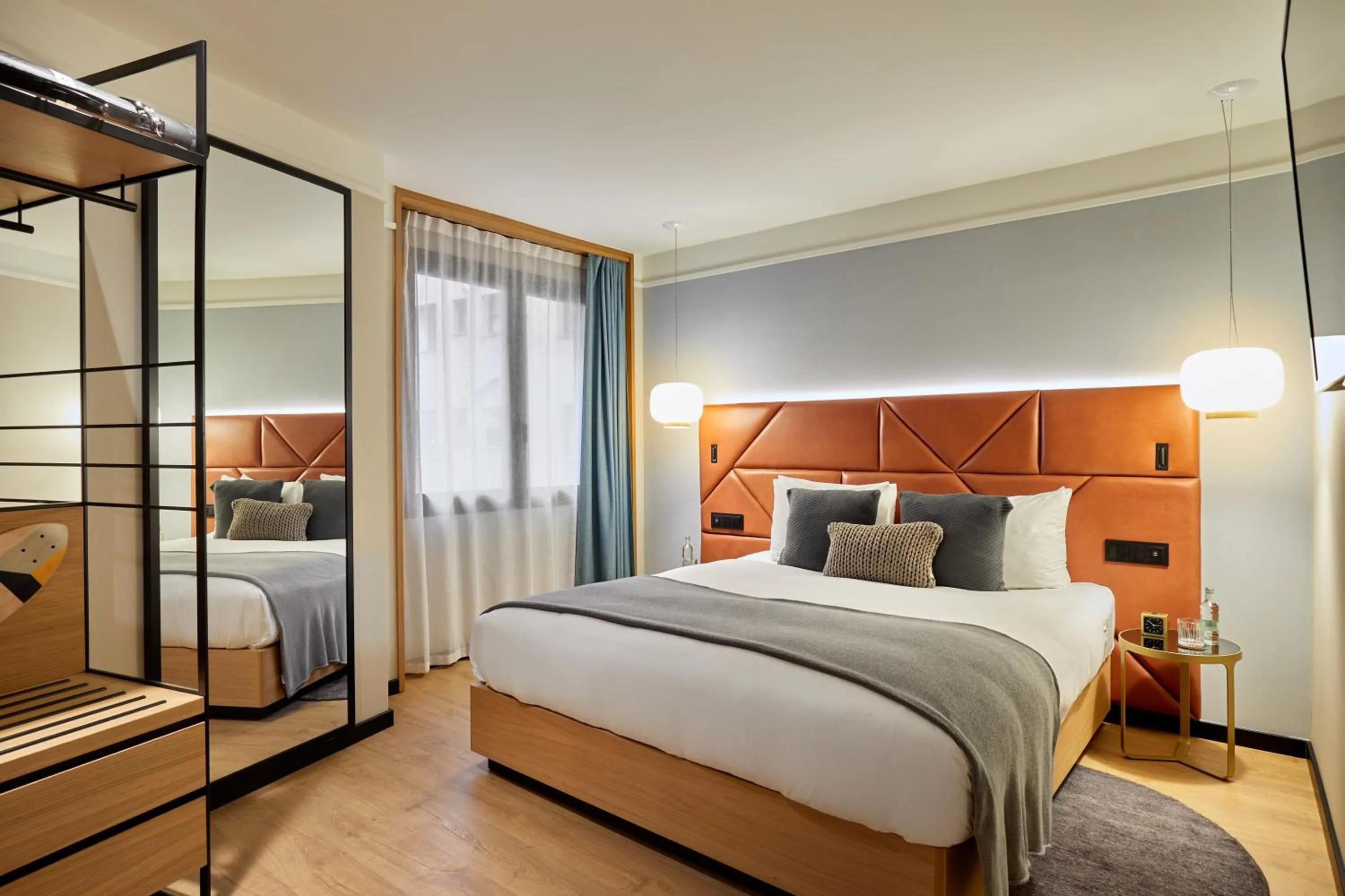 Bed in Kimpton Vividora Hotel by IHG