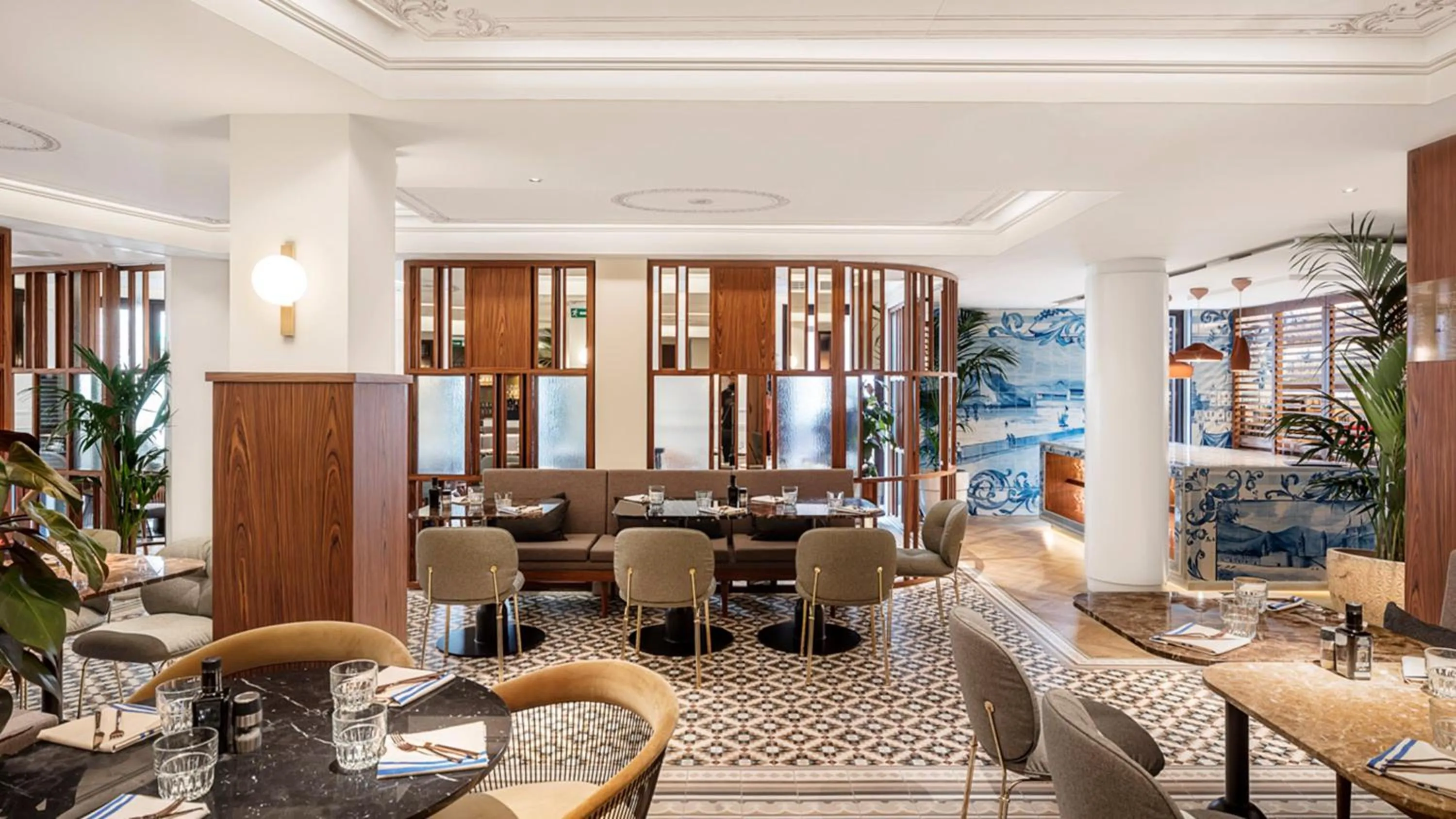 Restaurant/places to eat in Kimpton Vividora Hotel by IHG