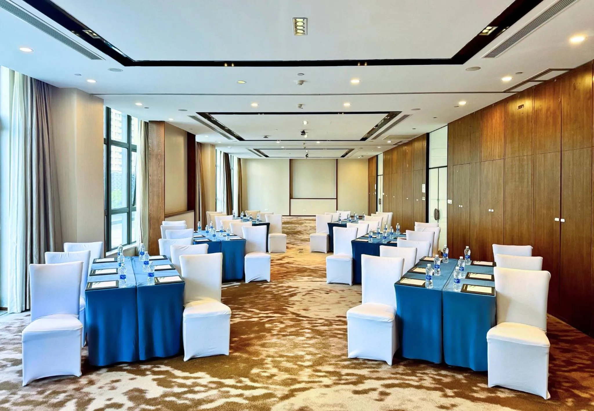 Meeting/conference room in Holiday Inn Kunshan, an IHG Hotel