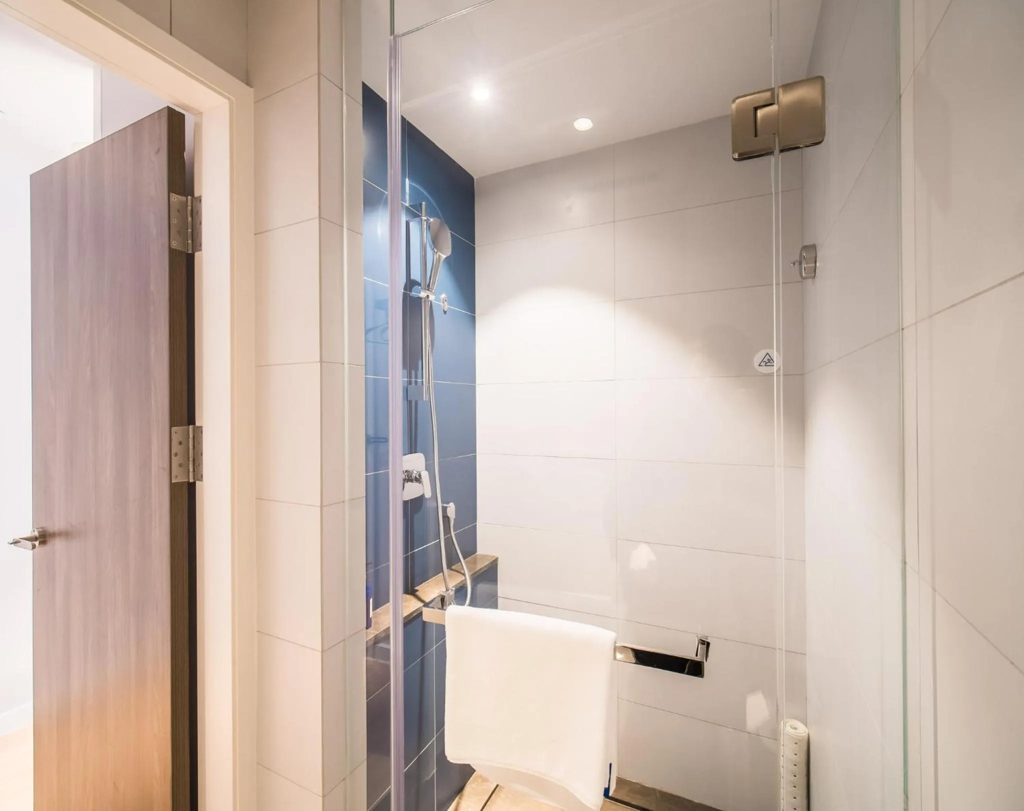 Photo of the whole room in Holiday Inn Express Kunming West by IHG