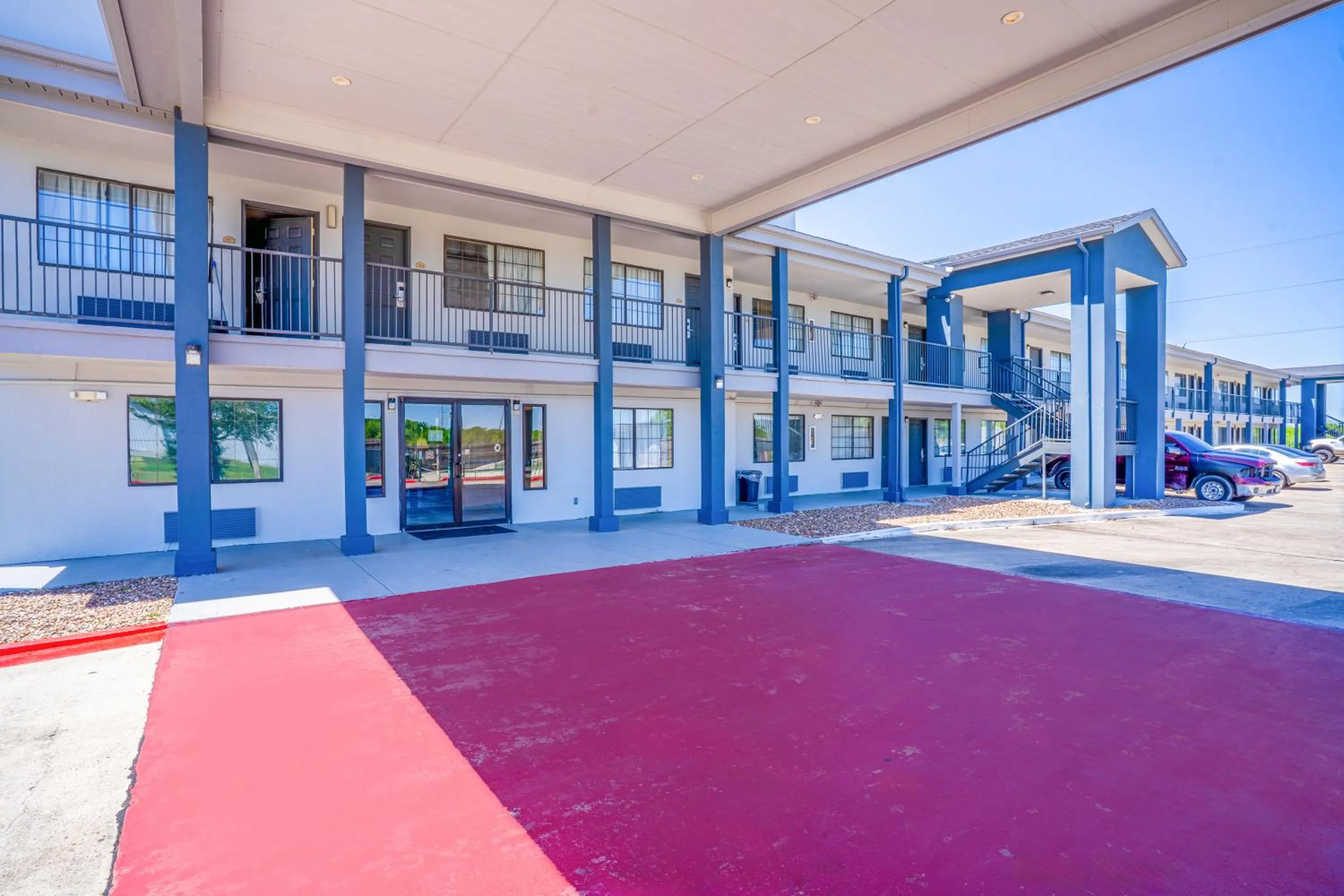 Property building in Executive Inn Port Lavaca by OYO