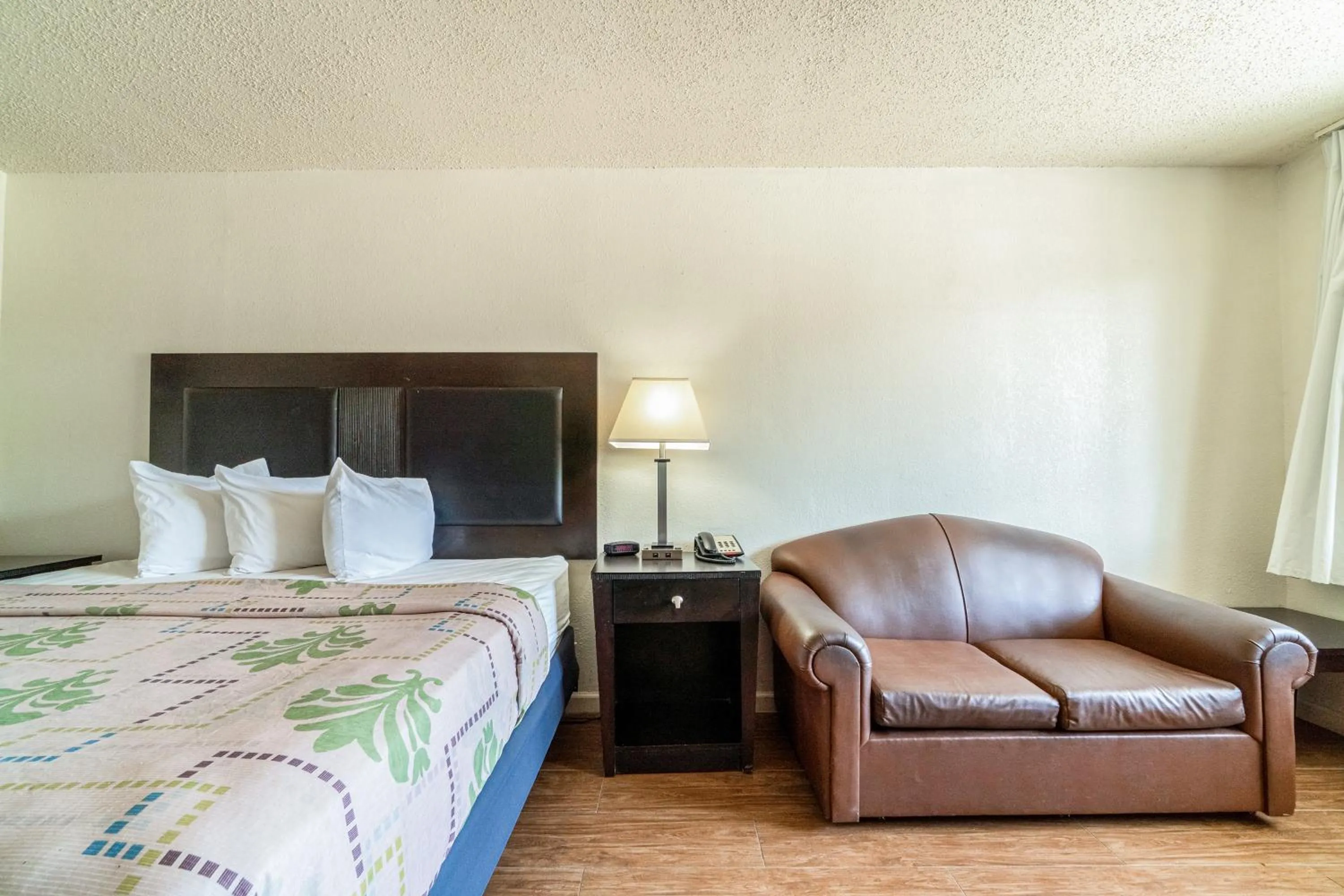 Bedroom, Bed in Executive Inn Port Lavaca by OYO