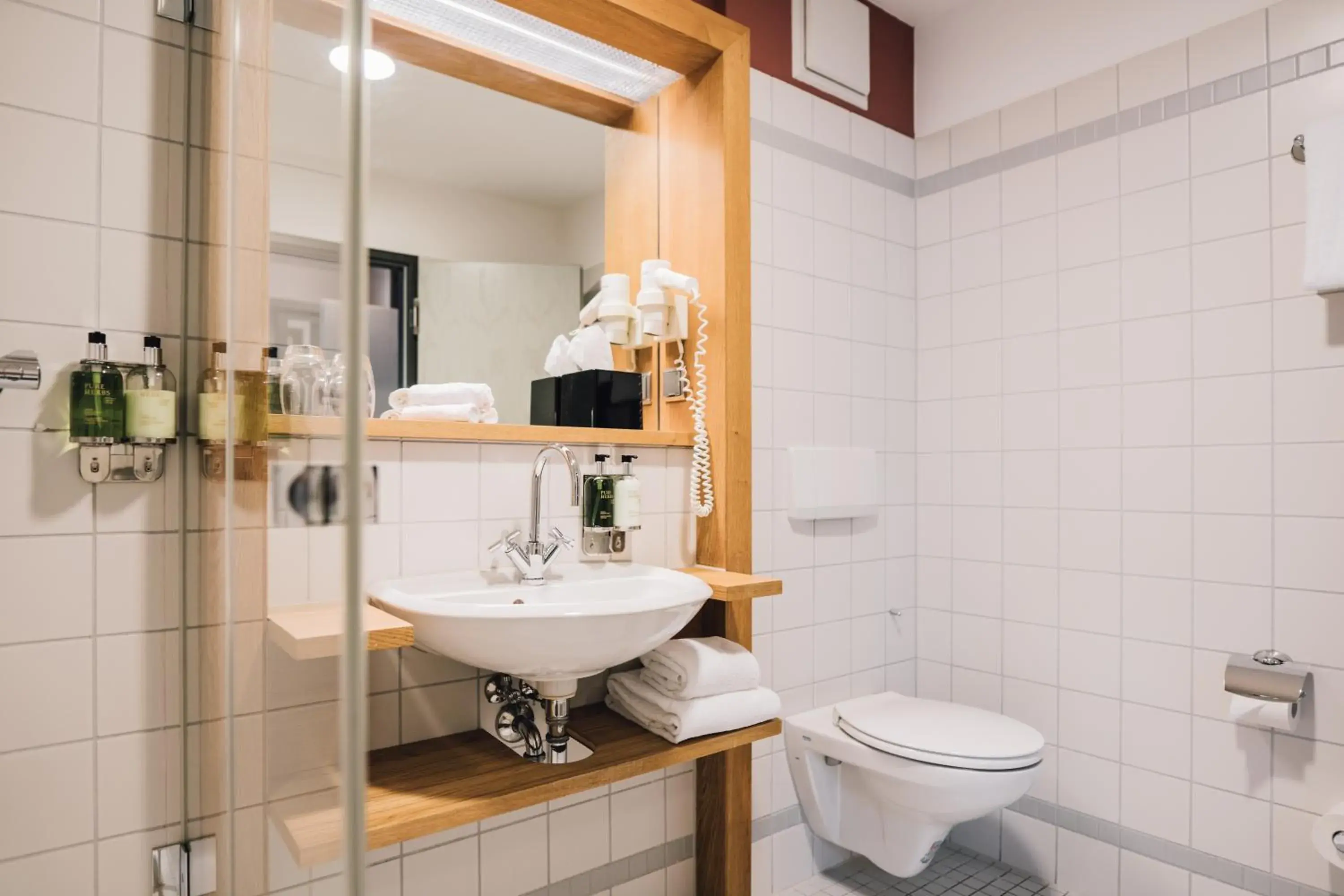 Standard Twin Room - single occupancy in Hotel Kloster Eberbach Standard Twin Room - single occupancy in Hotel Kloster Eberbach