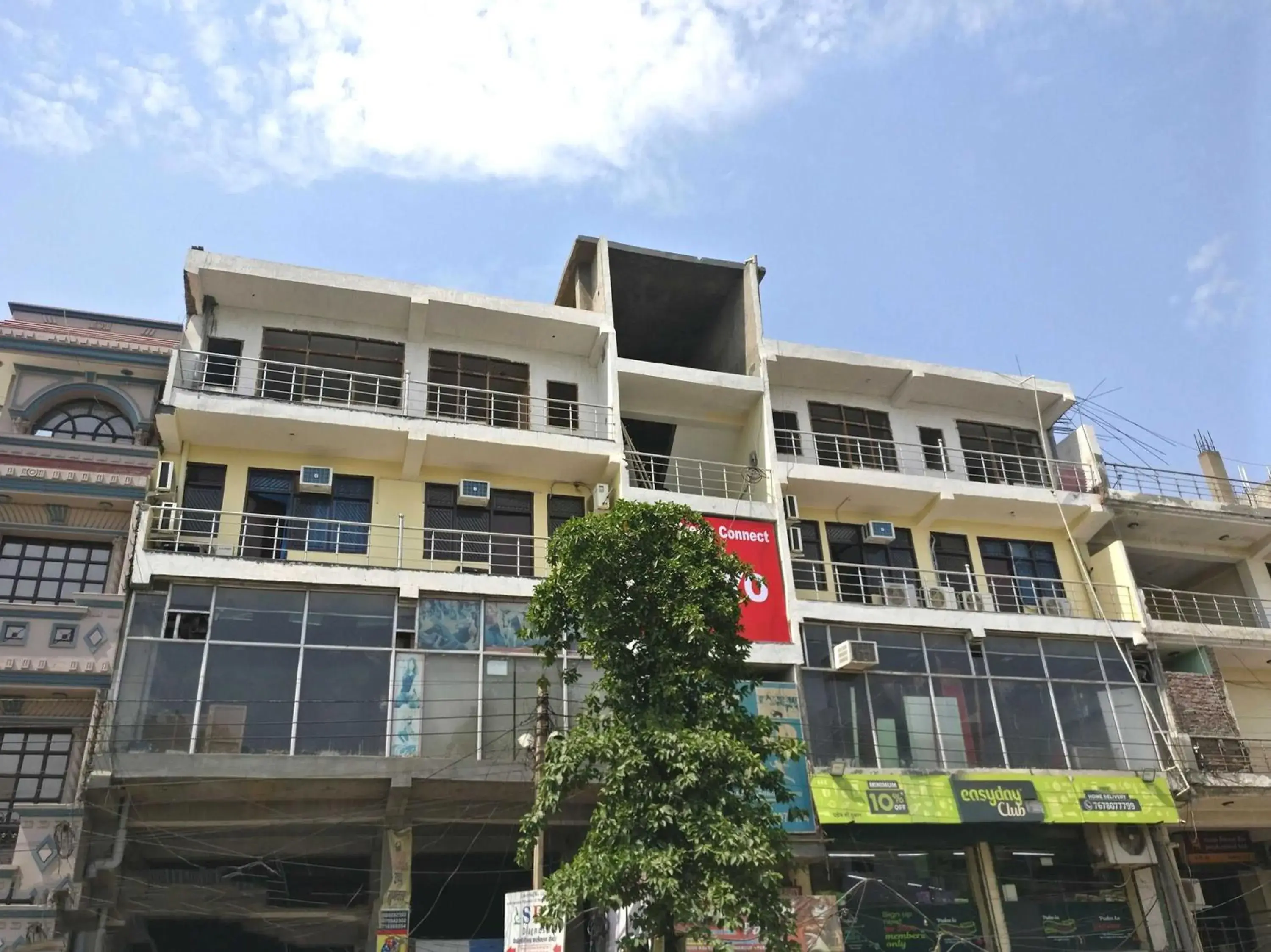 Facade/entrance in Hotel O Dream Connect Facade/entrance in Hotel O Dream Connect