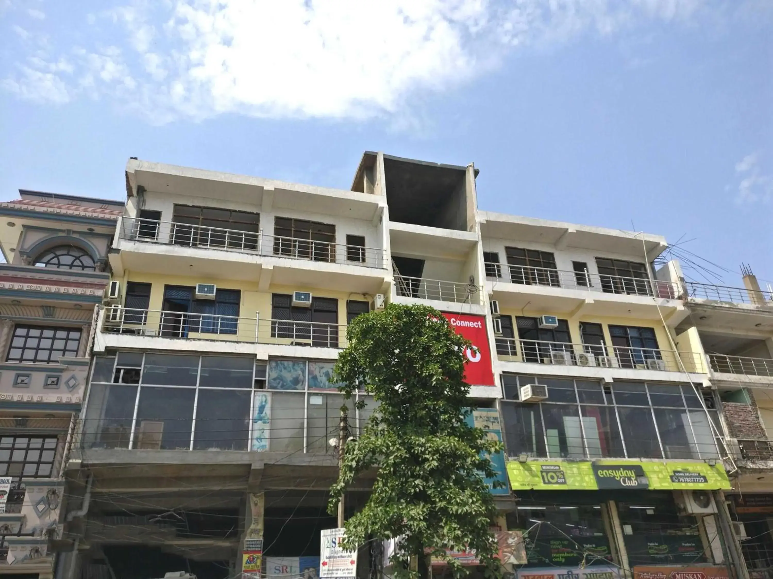 Facade/entrance in Hotel O Dream Connect Facade/entrance in Hotel O Dream Connect