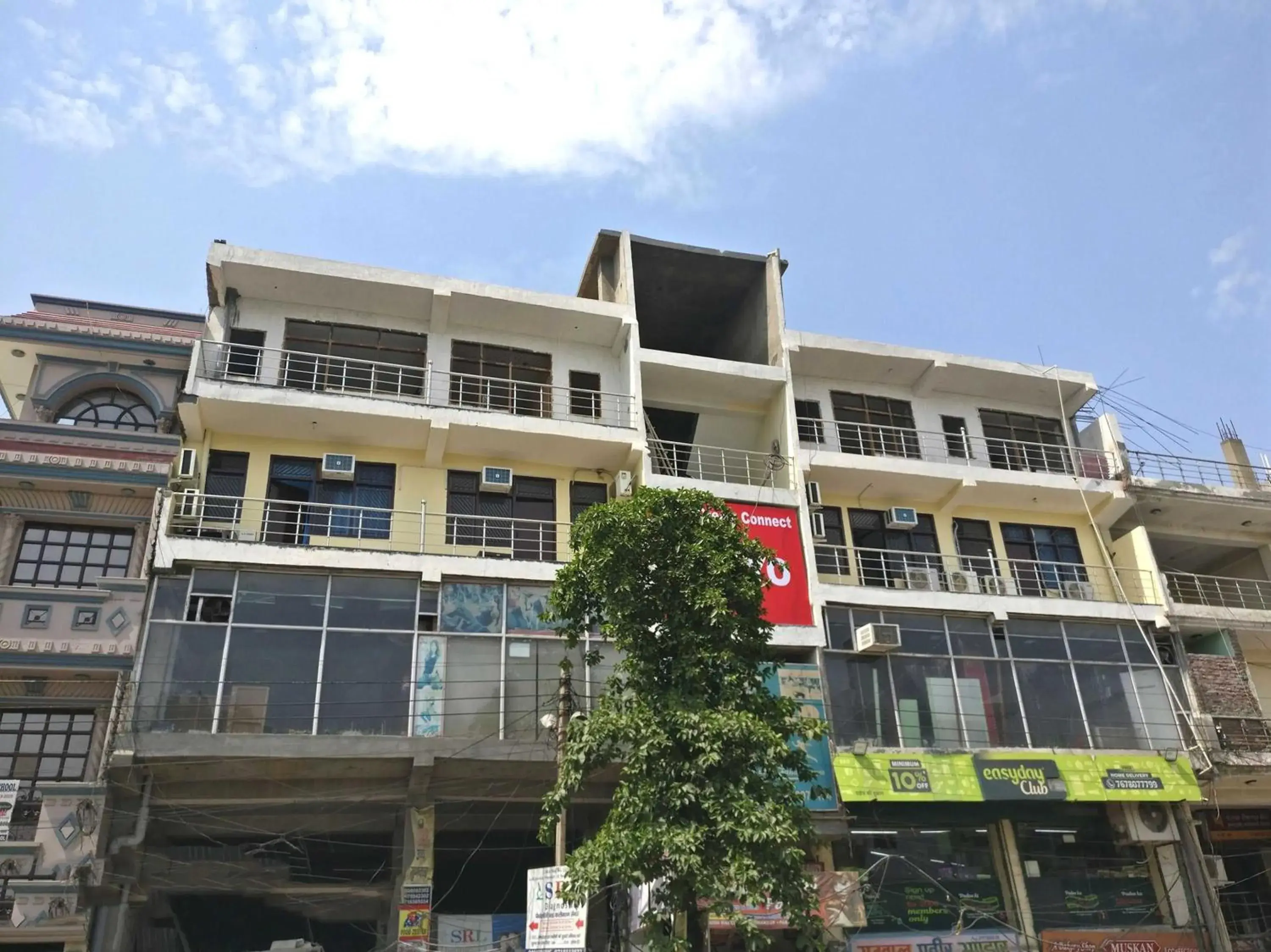 Facade/entrance in Hotel O Dream Connect Facade/entrance in Hotel O Dream Connect