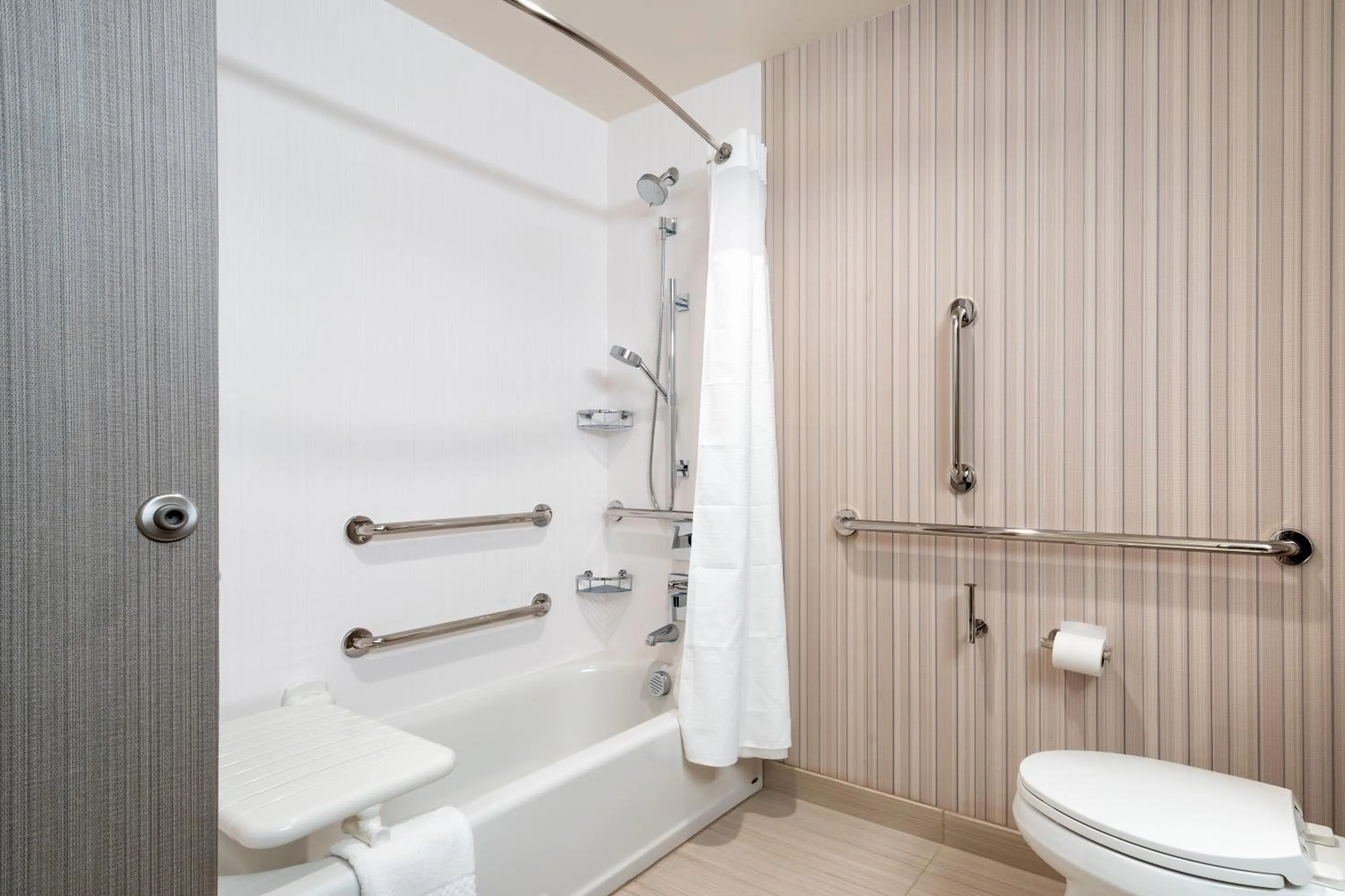 acessibility in Courtyard by Marriott Charleston-North Charleston