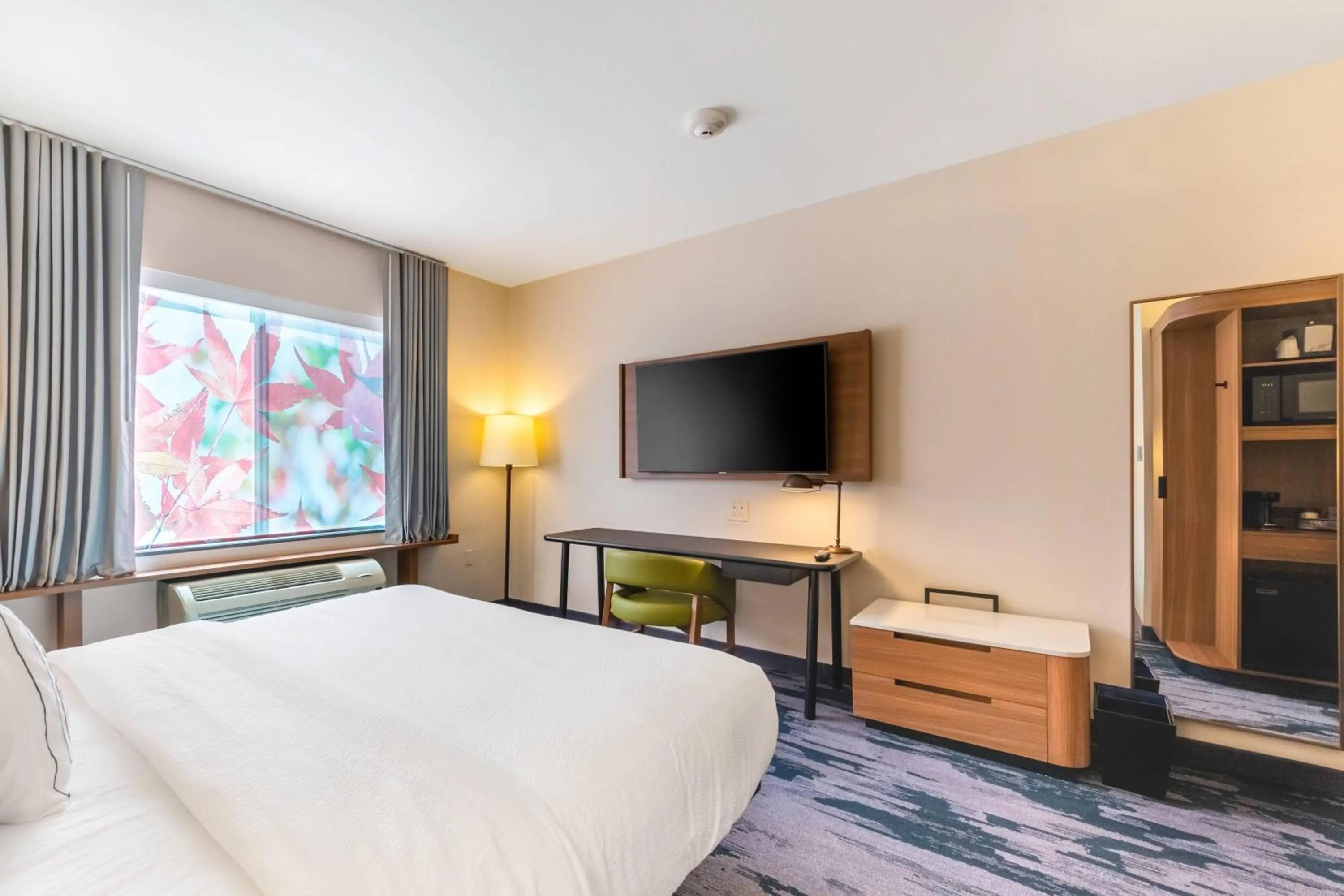 Photo of the whole room, Bed in Fairfield Inn & Suites by Marriott Corpus Christi Central