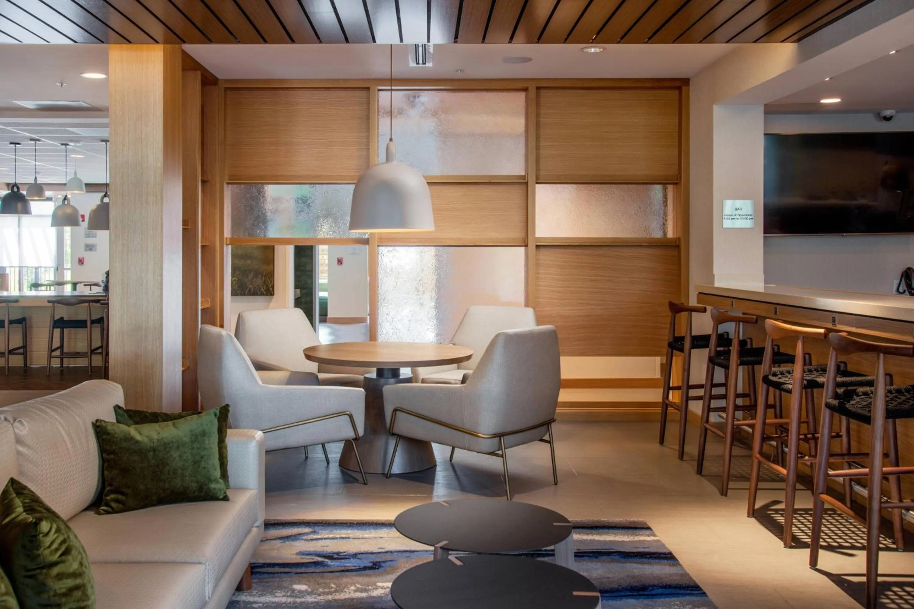 Lounge or bar in Fairfield Inn & Suites by Marriott Little Rock Airport