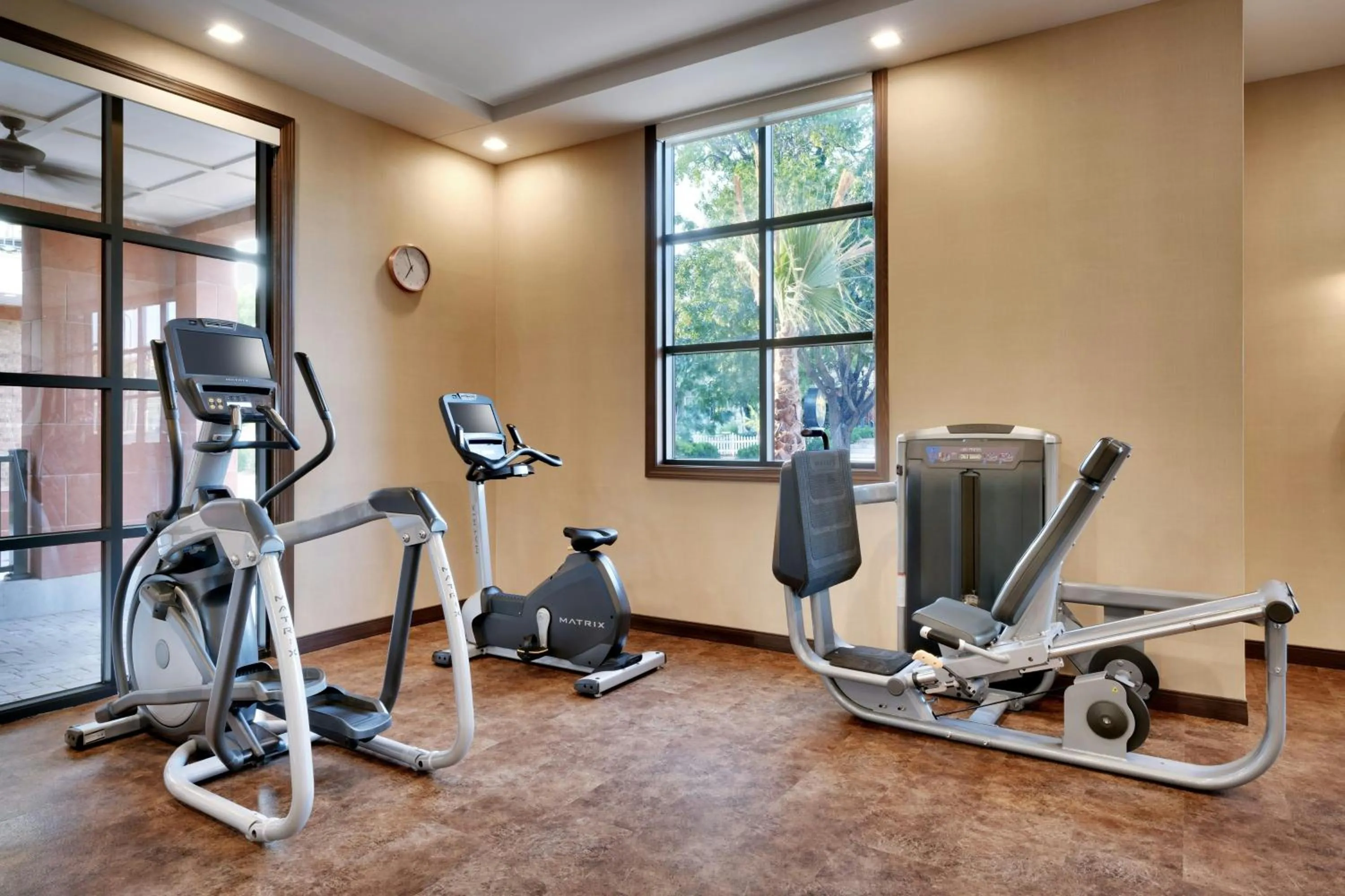 Fitness centre/facilities in The Advenire, Autograph Collection
