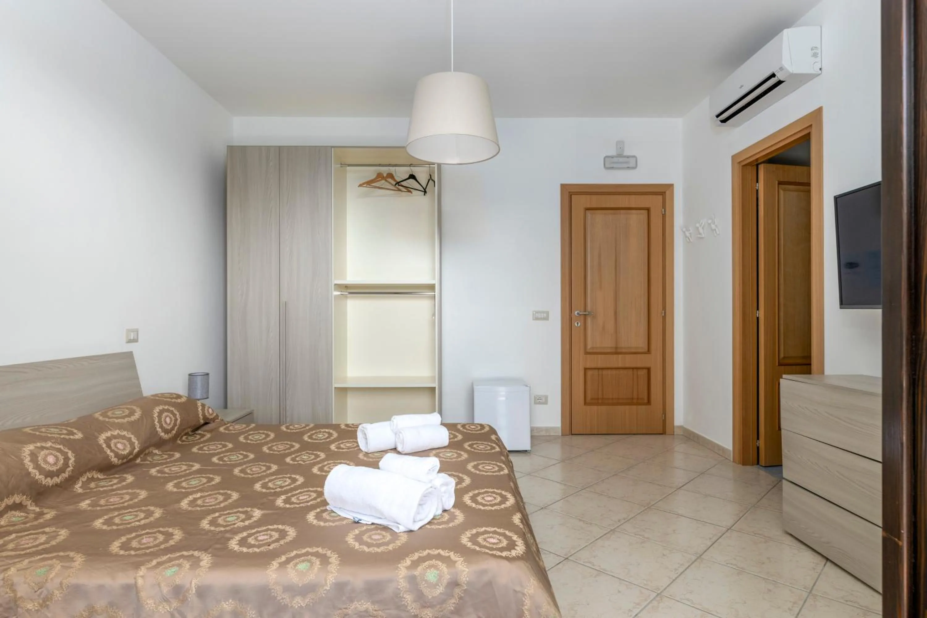 Bedroom, Bed in Villa Vulcano, tra l'Etna e il mare