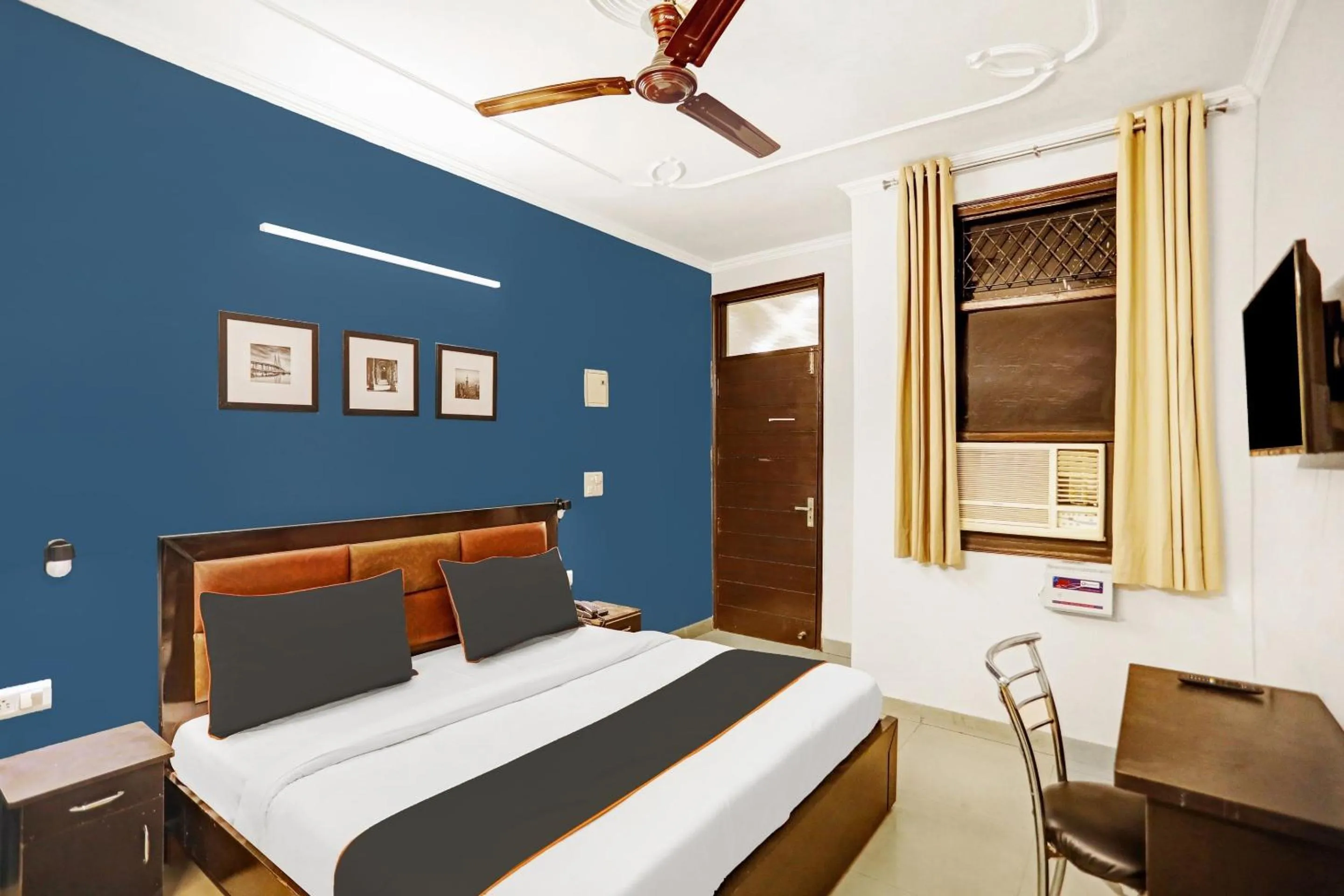 Bedroom, Bed in Super Collection O Agniv Residency Near Saket Metro