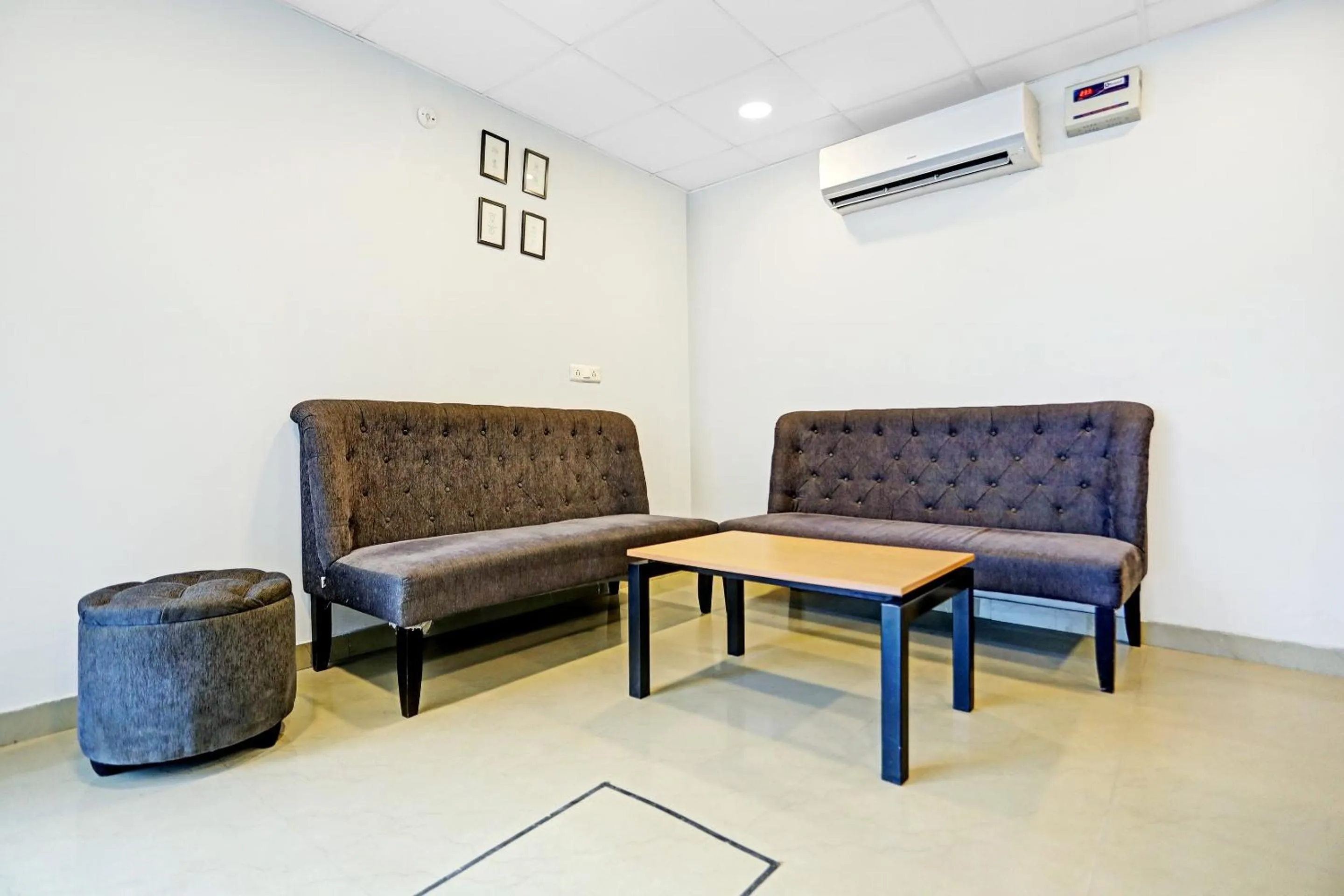 Lobby or reception in Super Collection O Agniv Residency Near Saket Metro